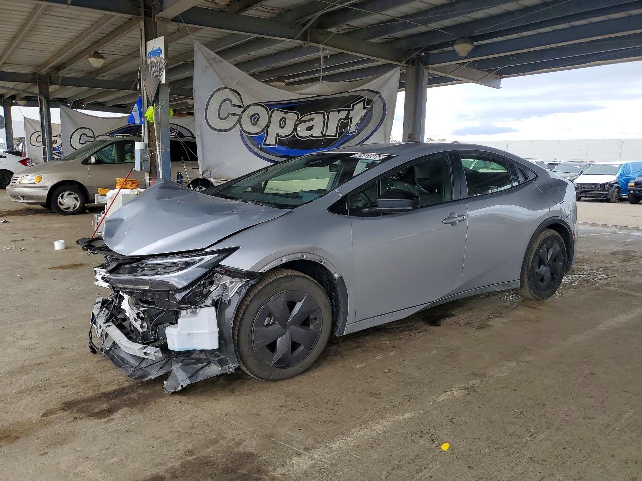 2025 Toyota Prius Le Silver vin: JTDACAAU1S3059756