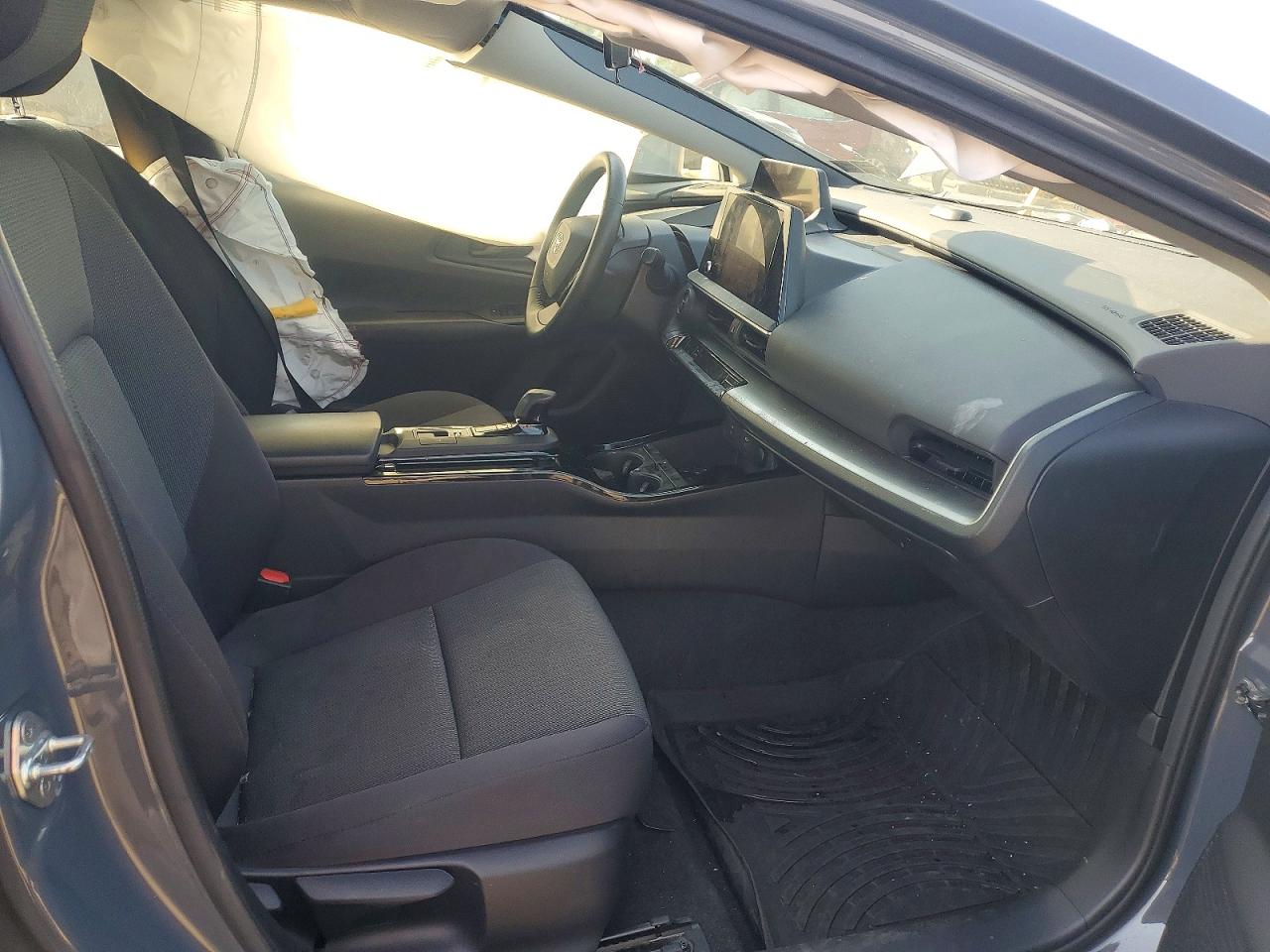 2023 Toyota Prius Le Серый vin: JTDACAAU4P3003172