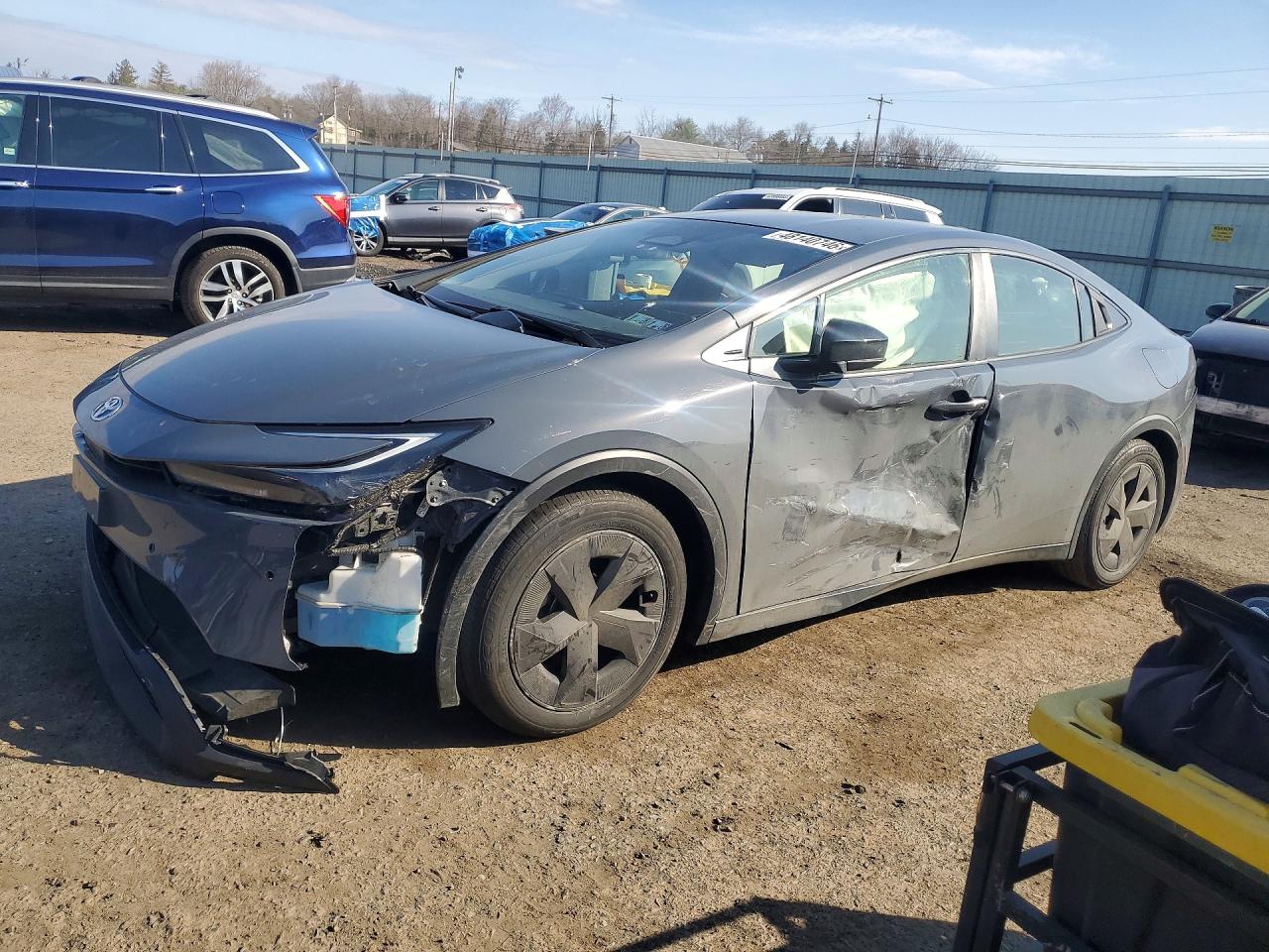 2023 Toyota Prius Le Серый vin: JTDACAAU4P3003172