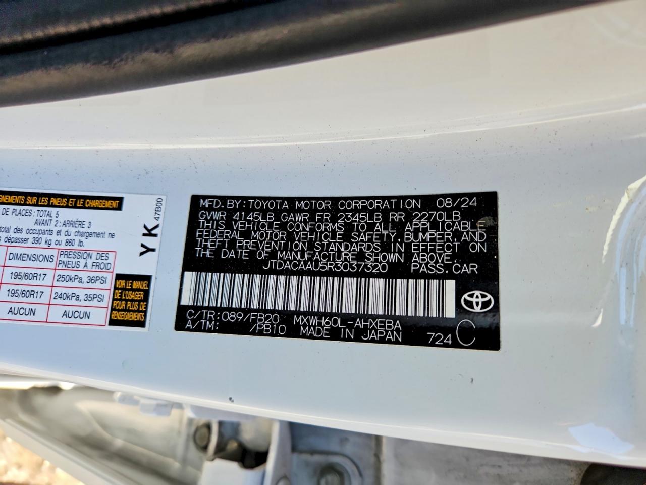 2024 Toyota Prius Le White vin: JTDACAAU5R3037320