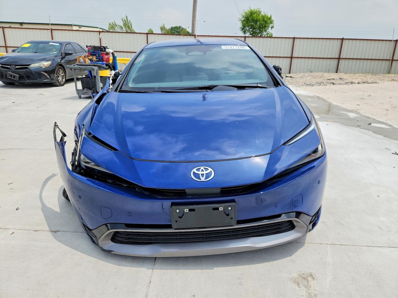 2025 Toyota Prius Xle Blue vin: JTDACAAU5S3057864