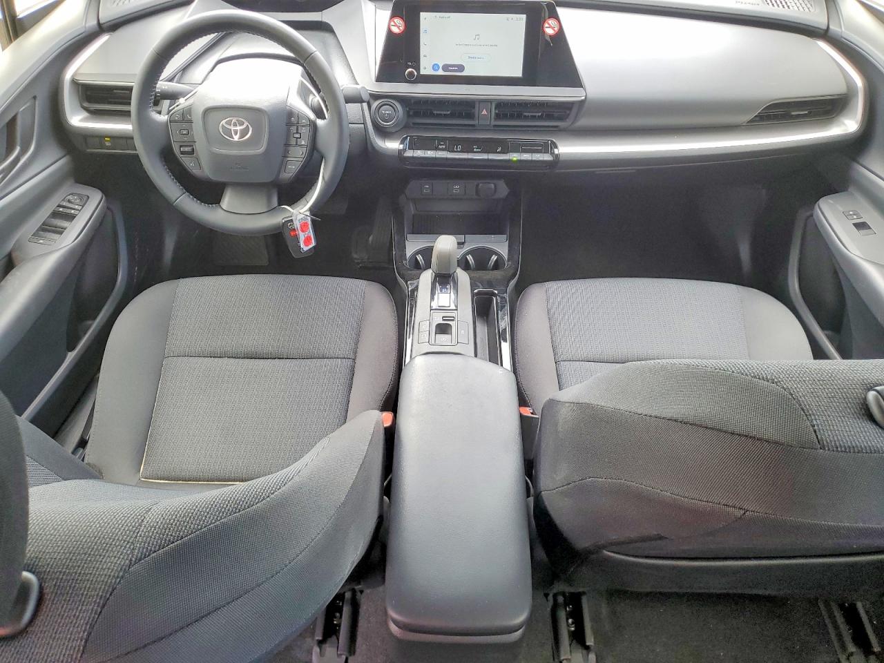 2026 Toyota Prius Le Gray vin: JTDACAAU6T3075422