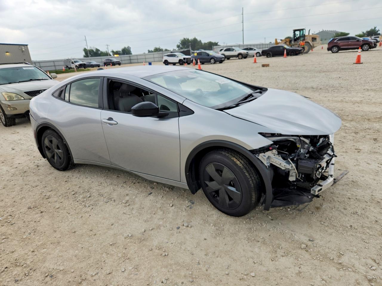 2026 Toyota Prius Le Silver vin: JTDACAAU7T3072237