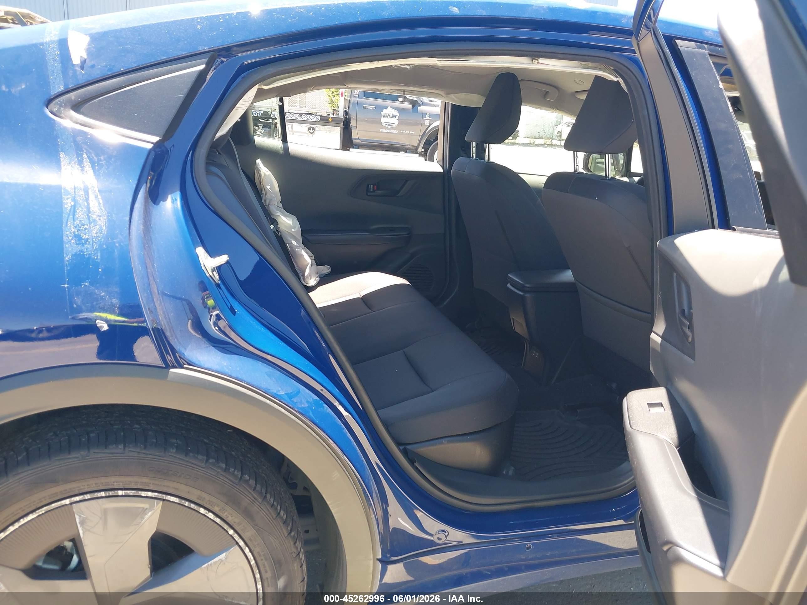 2023 Toyota Prius Le Blue vin: JTDACAAU8P3006933