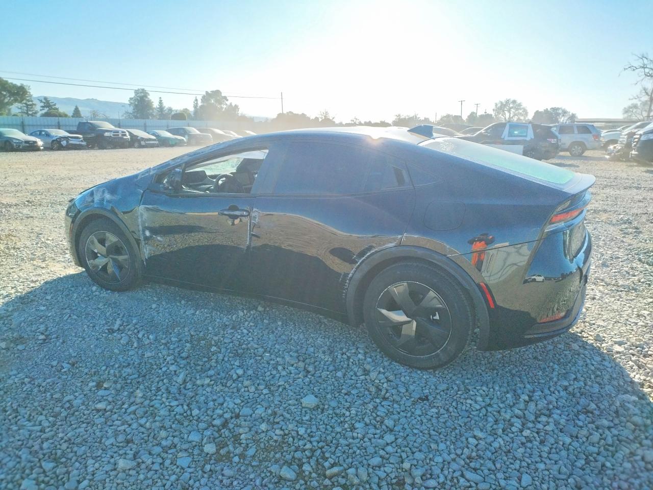 2026 Toyota Prius Le Black vin: JTDACAAU9T3066634