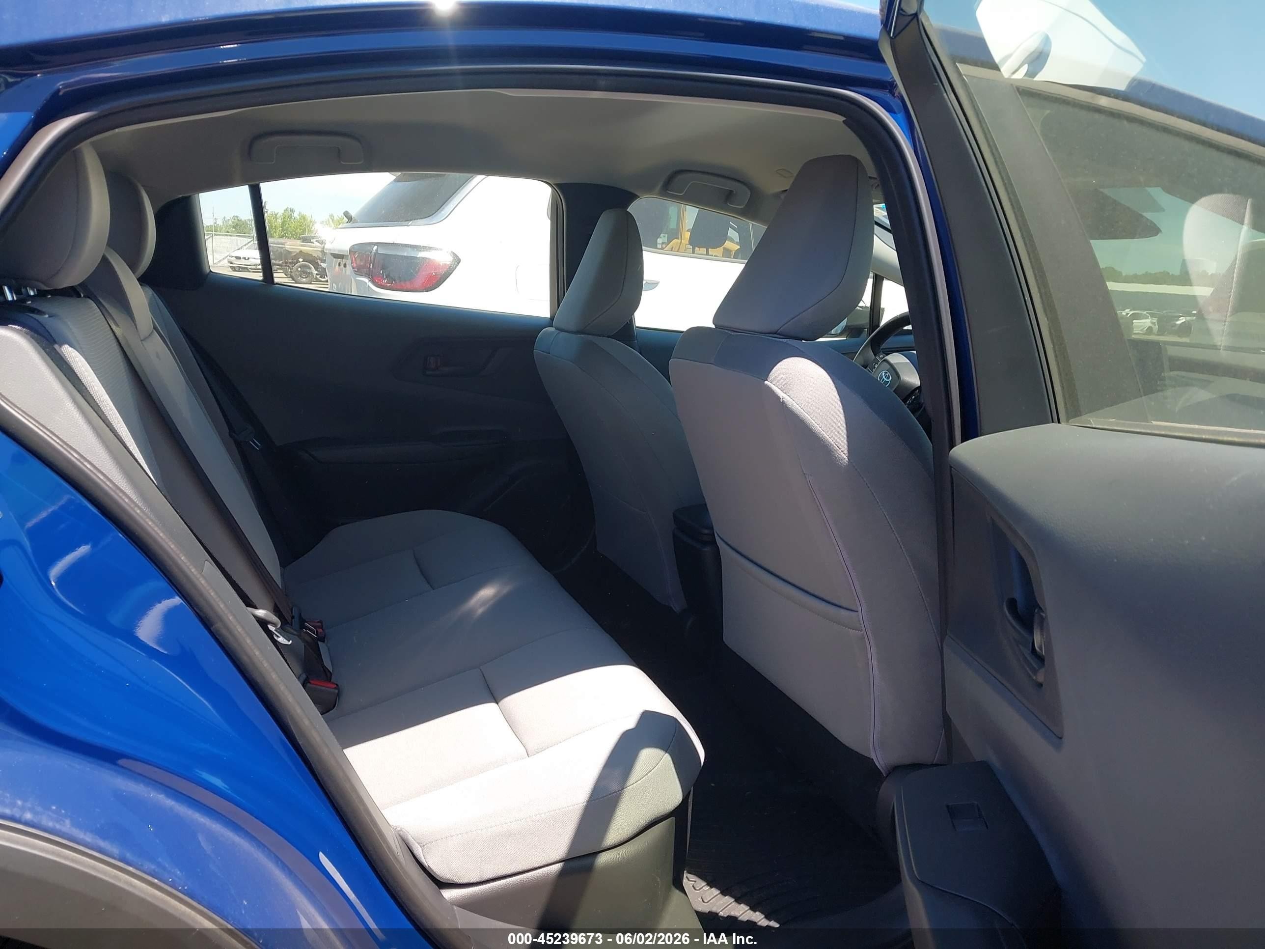2026 Toyota Prius Le Black vin: JTDACAAUXT3075505
