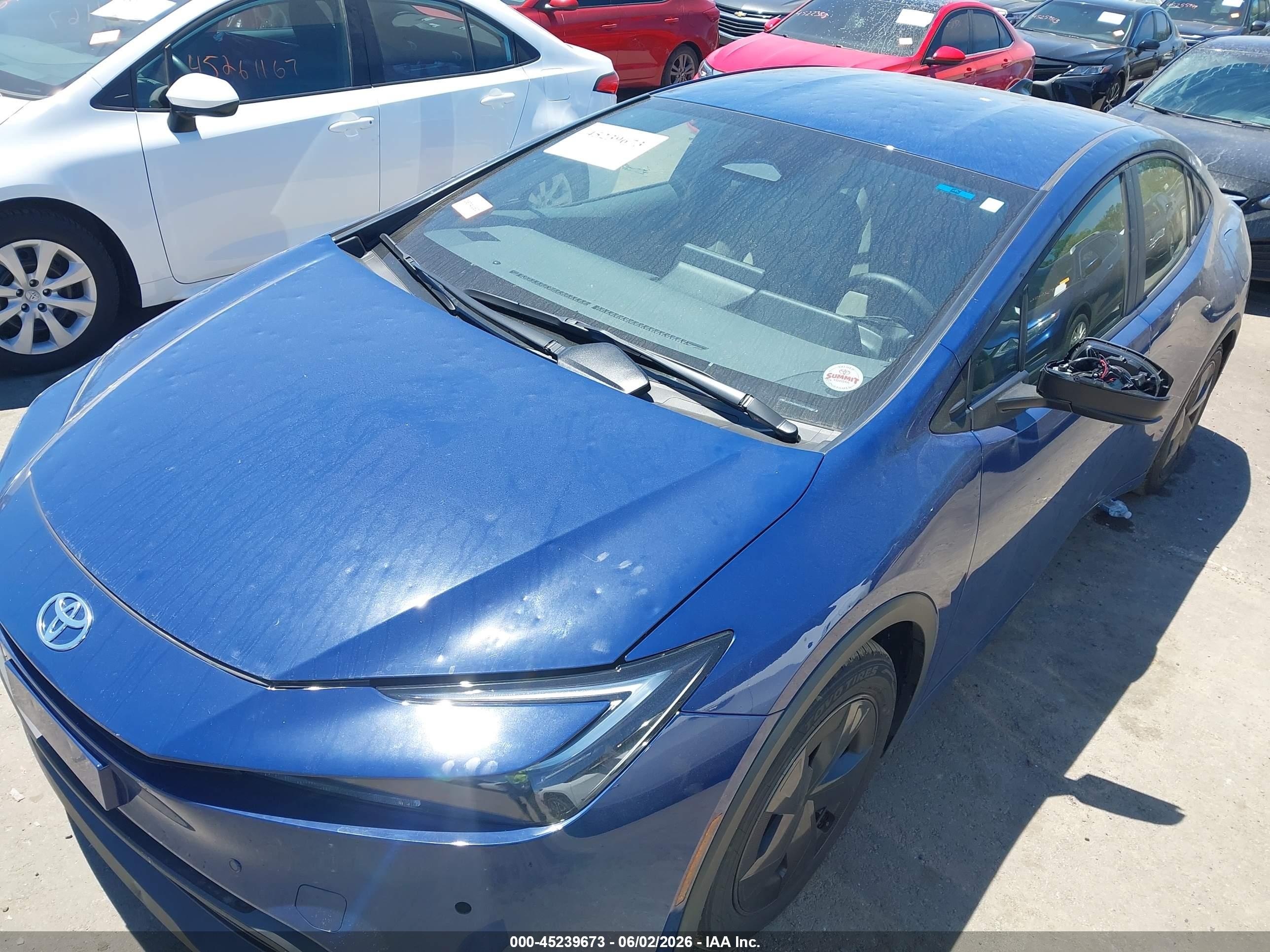 2026 Toyota Prius Le Black vin: JTDACAAUXT3075505