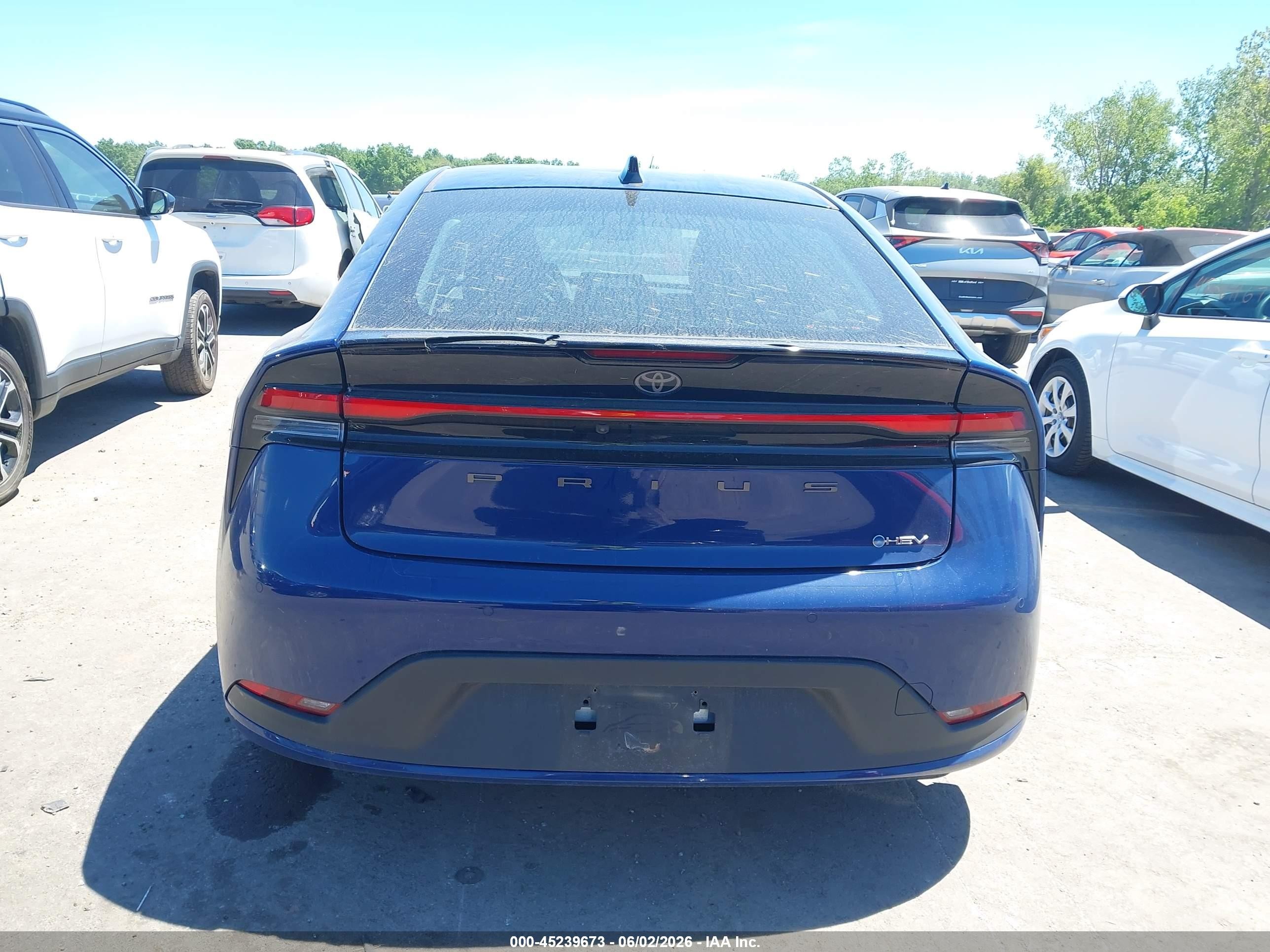 2026 Toyota Prius Le Black vin: JTDACAAUXT3075505