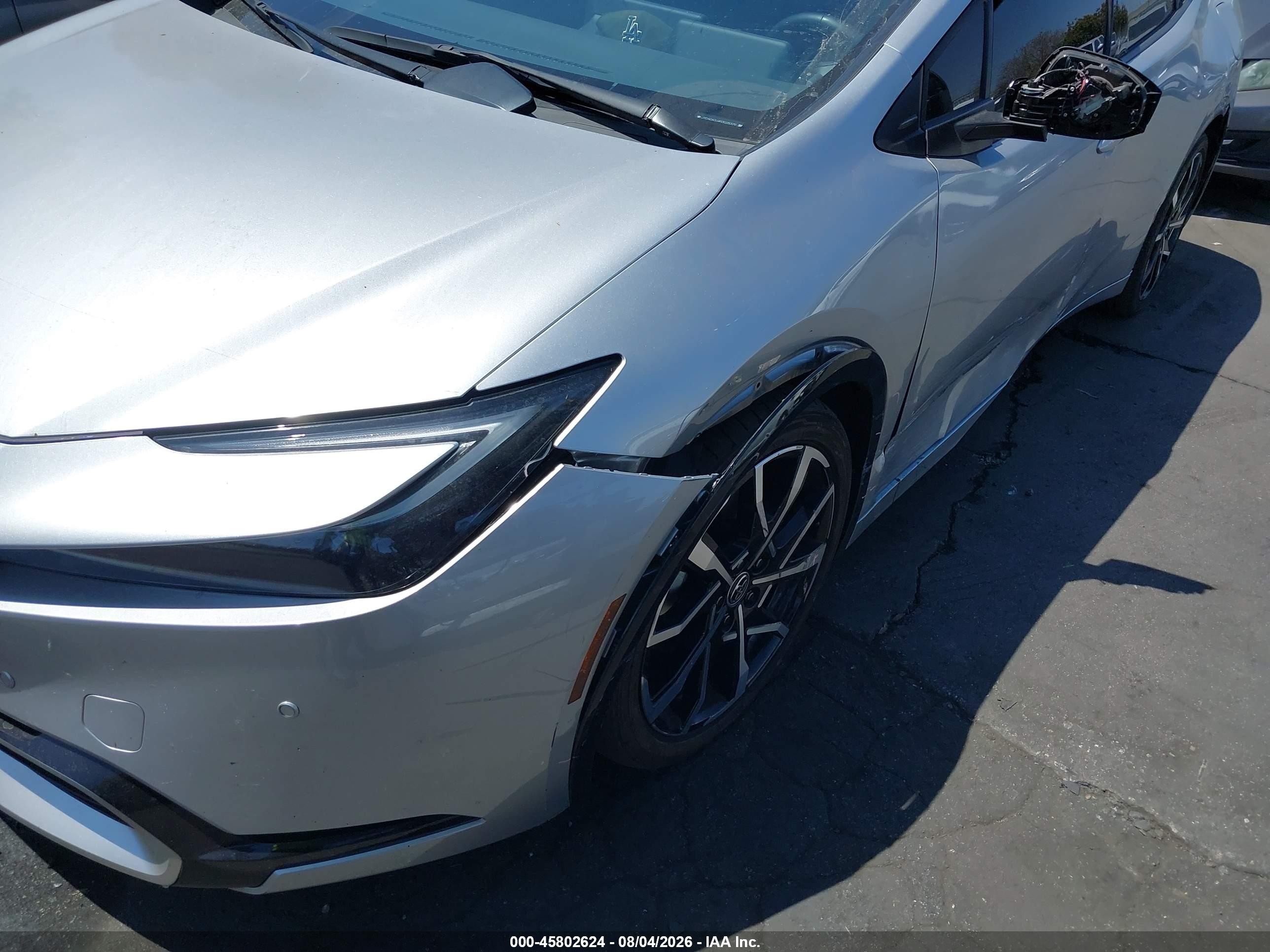 2024 Toyota Prius Prime Xse Silver vin: JTDACACU4R3025379