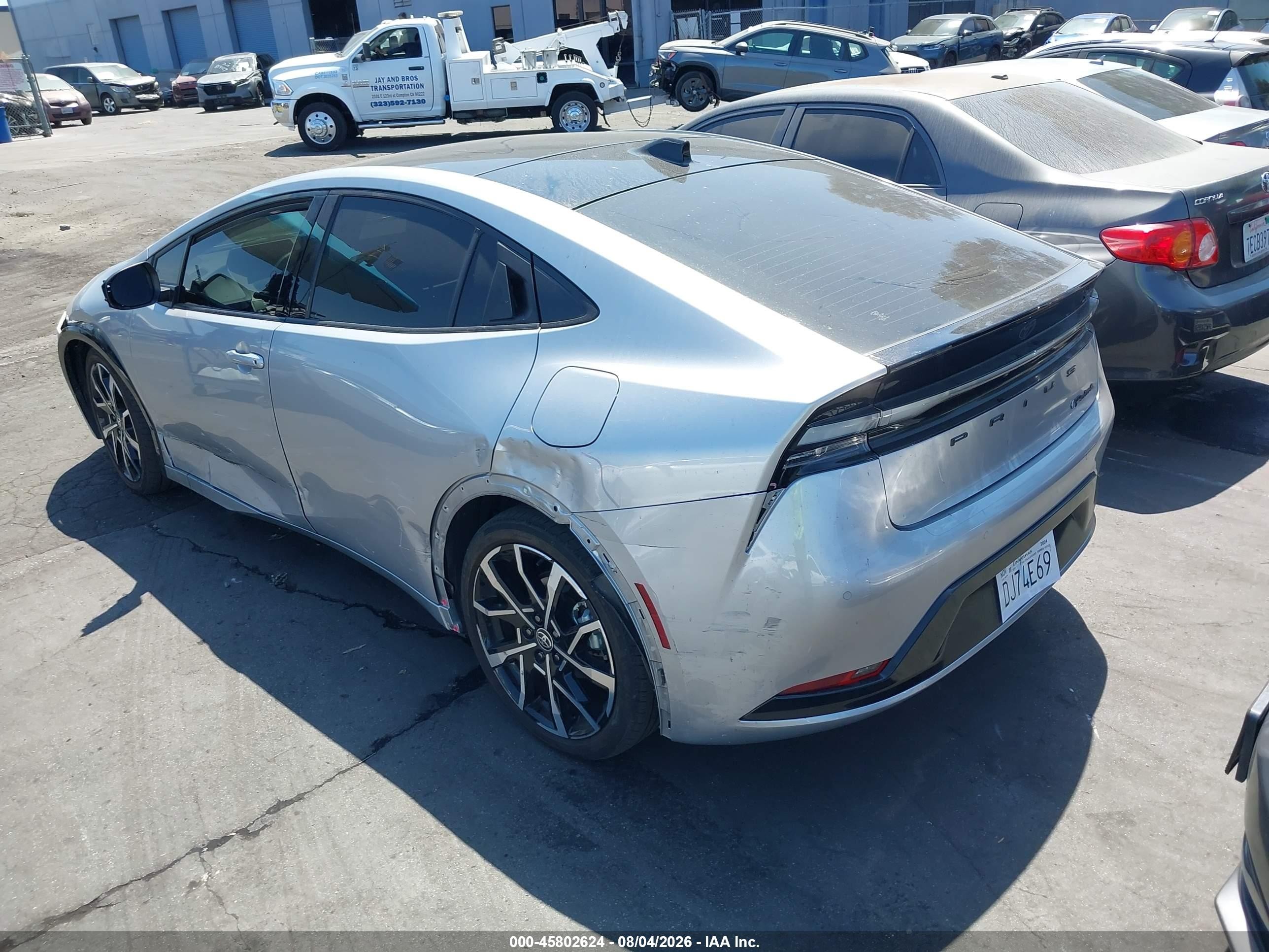 2024 Toyota Prius Prime Xse Silver vin: JTDACACU4R3025379