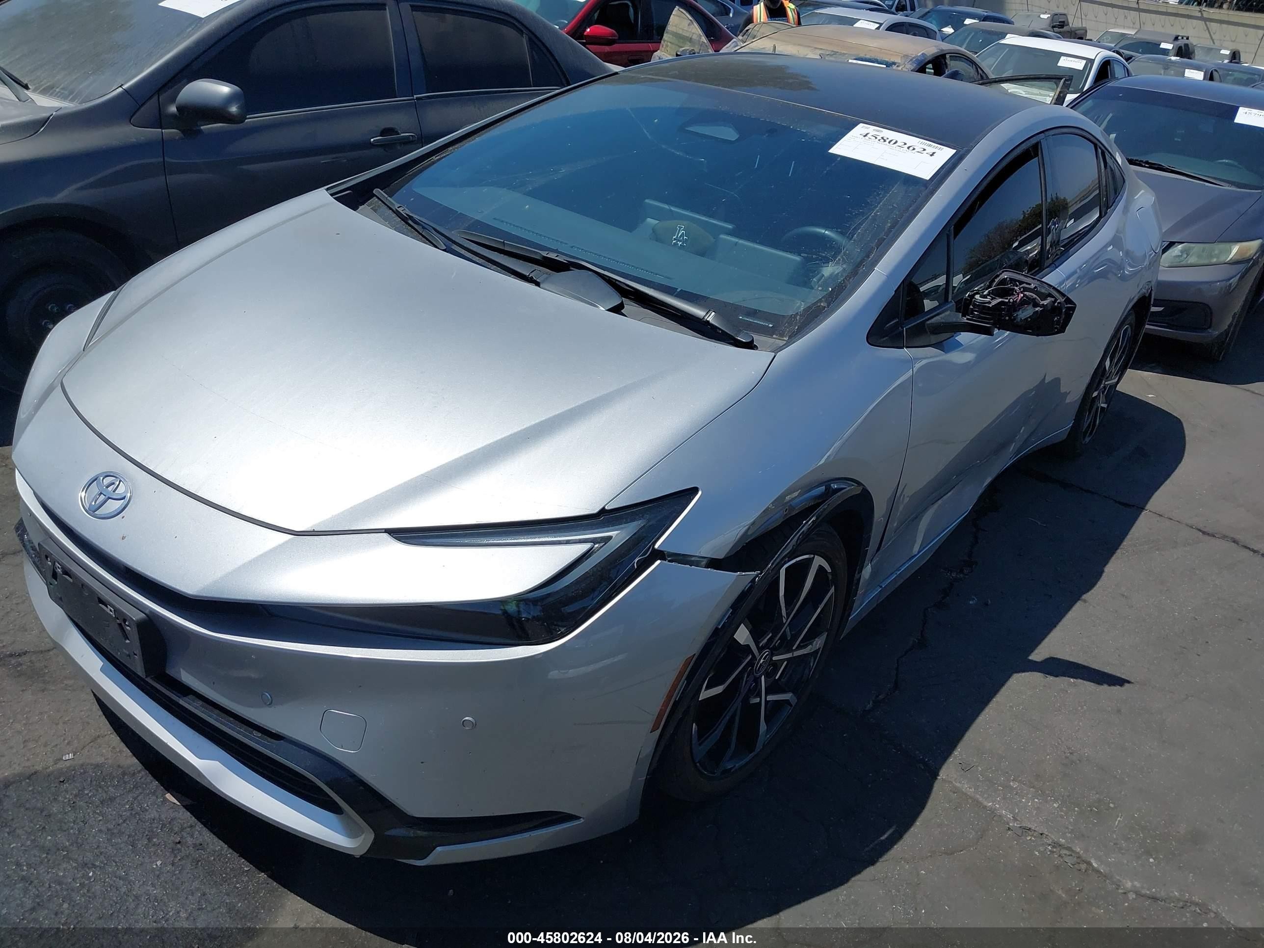 2024 Toyota Prius Prime Xse Silver vin: JTDACACU4R3025379