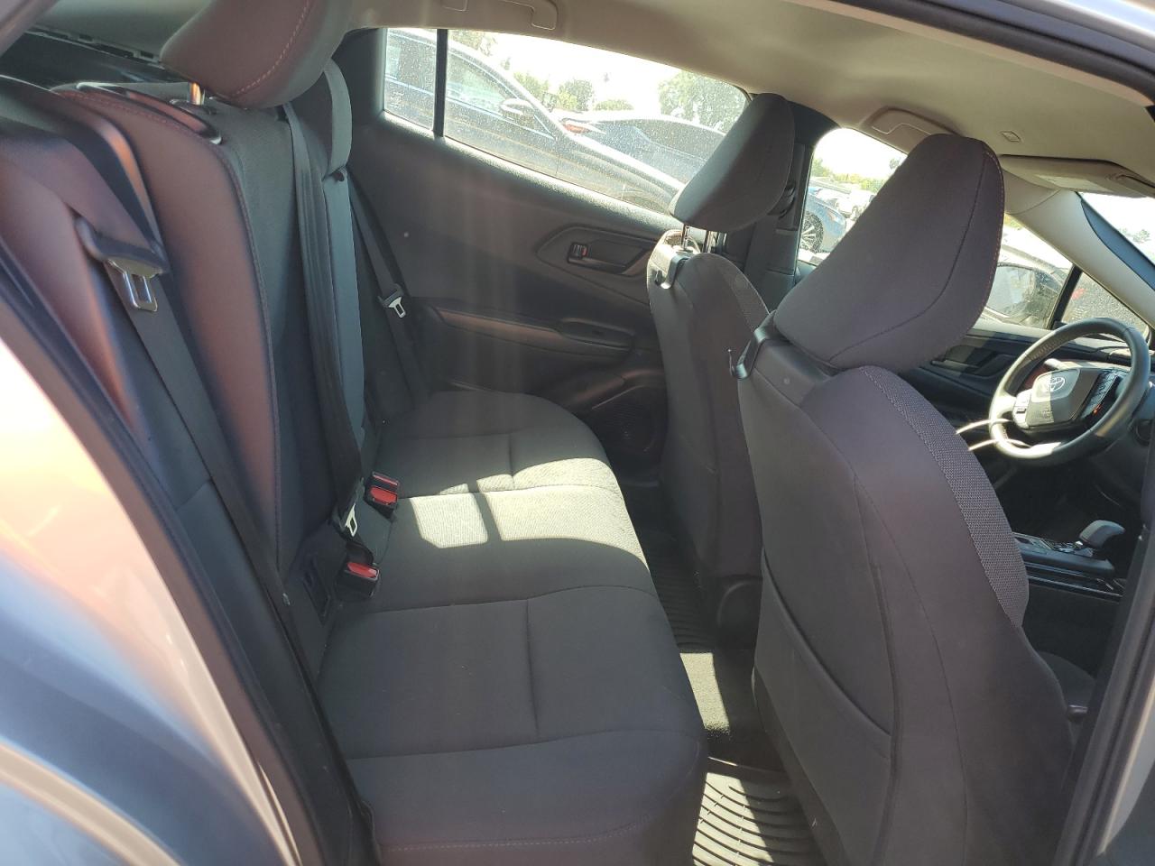 2024 Toyota Prius Prime Se Silver vin: JTDACACU8R3014689