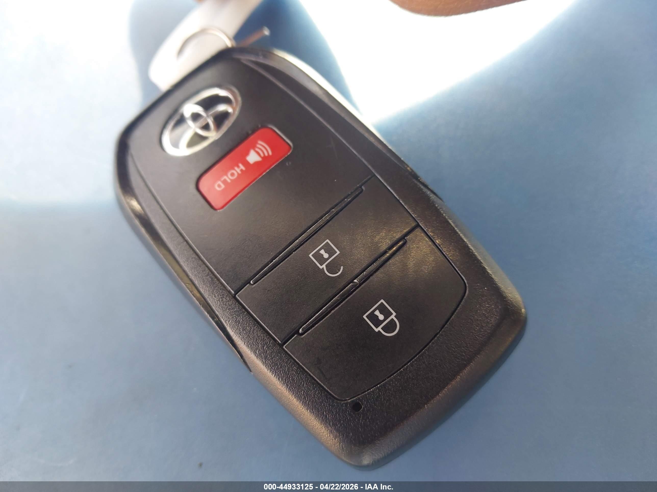 2025 Toyota Prius Plug-in Hybrid Se Black vin: JTDACACU8S3052090