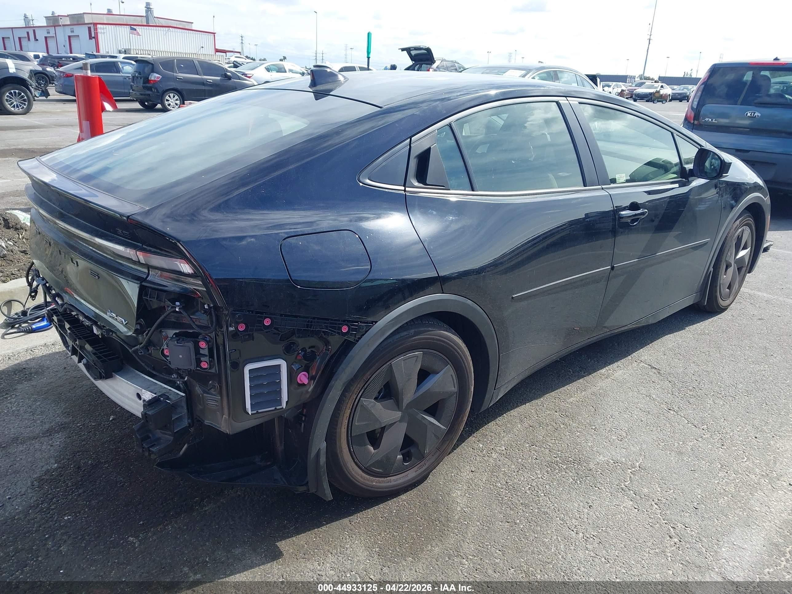 2025 Toyota Prius Plug-in Hybrid Se Black vin: JTDACACU8S3052090