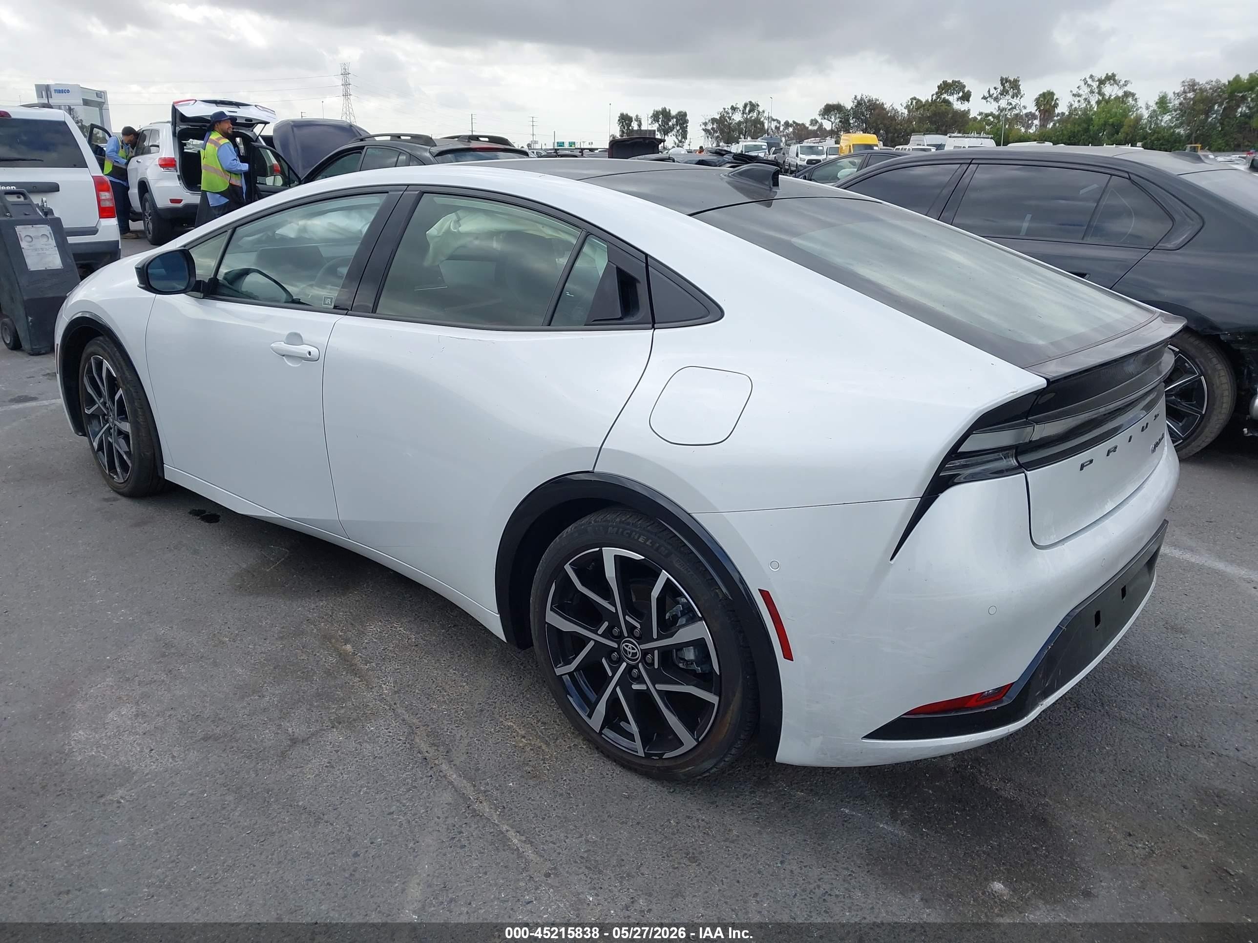 2024 Toyota Prius Prime Xse Premium White vin: JTDACACU9R3031341