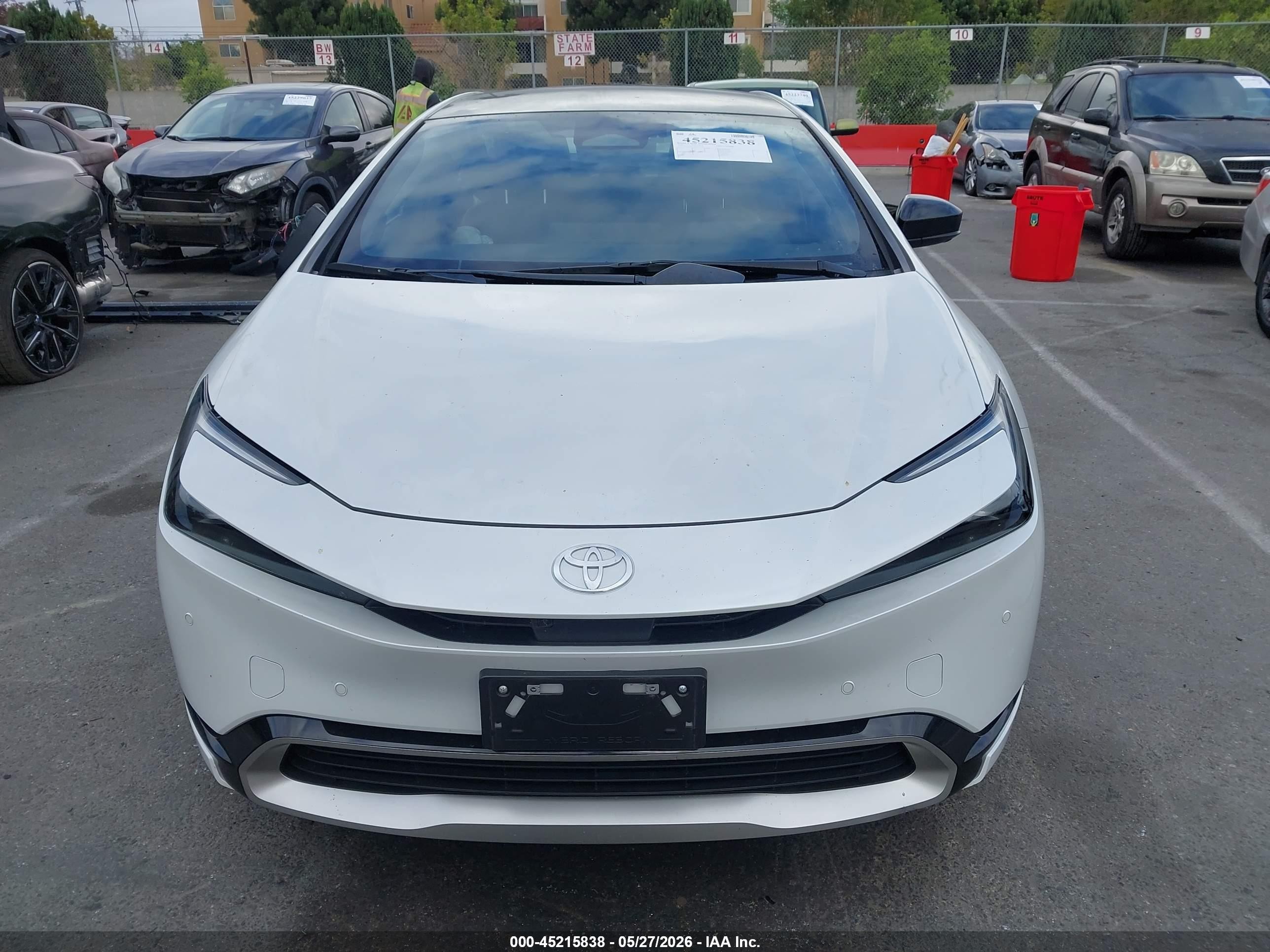 2024 Toyota Prius Prime Xse Premium White vin: JTDACACU9R3031341