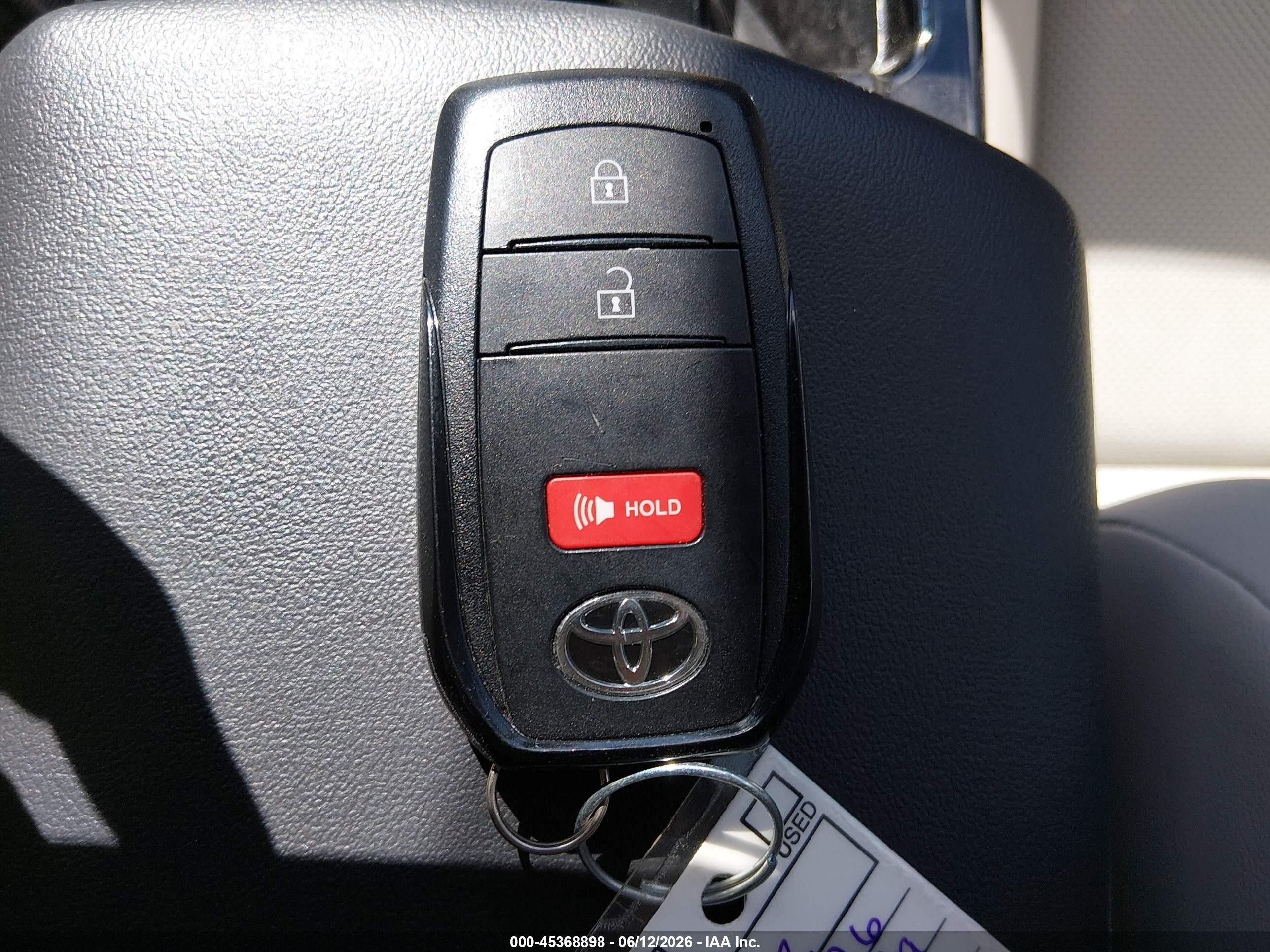 2026 Toyota Prius Xle Awd-e Silver vin: JTDADABU1T3034319
