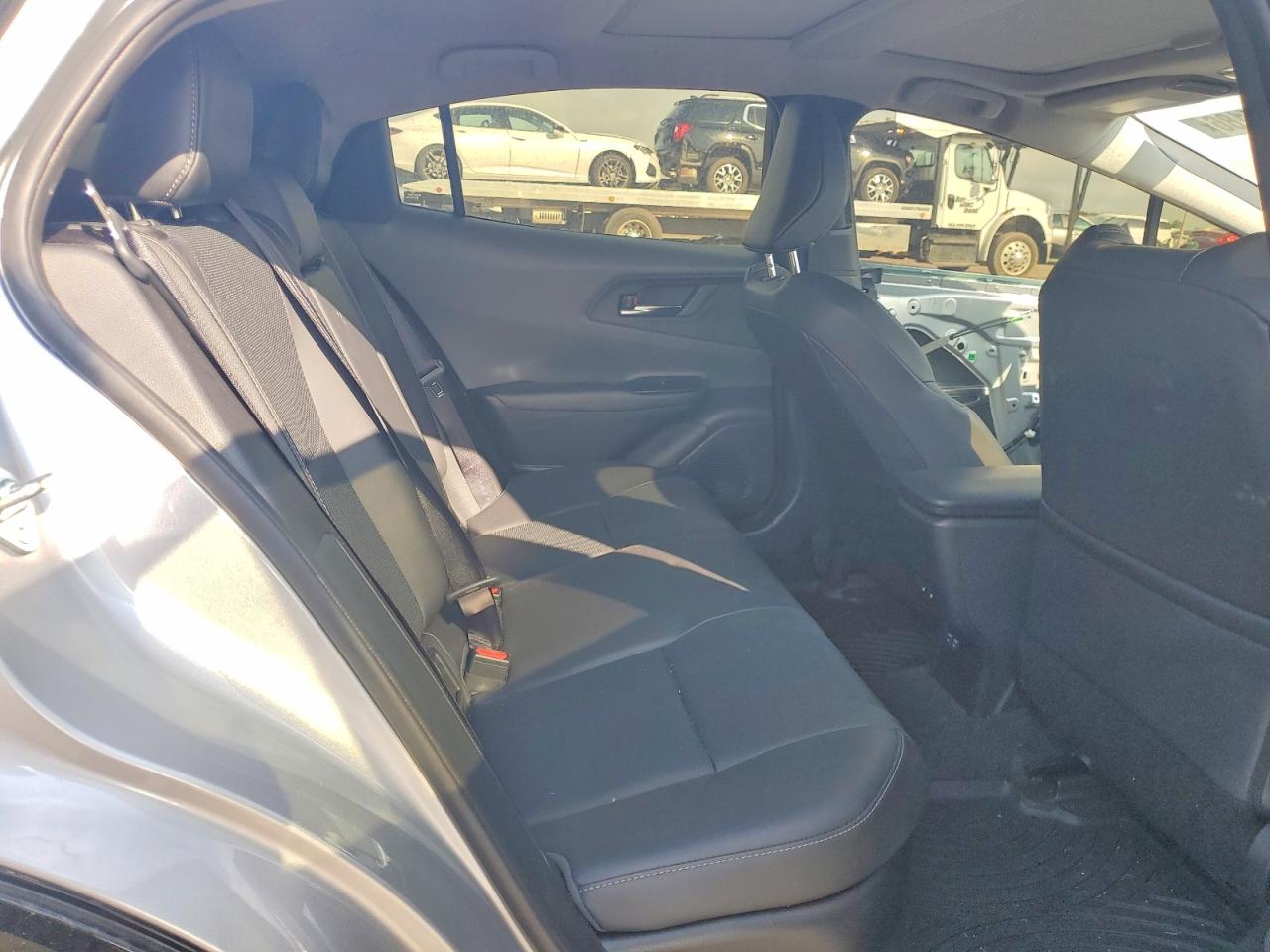 2025 Toyota Prius Limited Серебряный vin: JTDADABU7S3028717