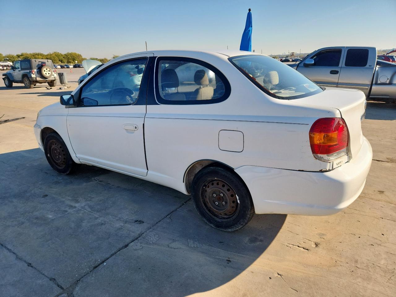 2004 Toyota Echo White vin: JTDAT123040337461