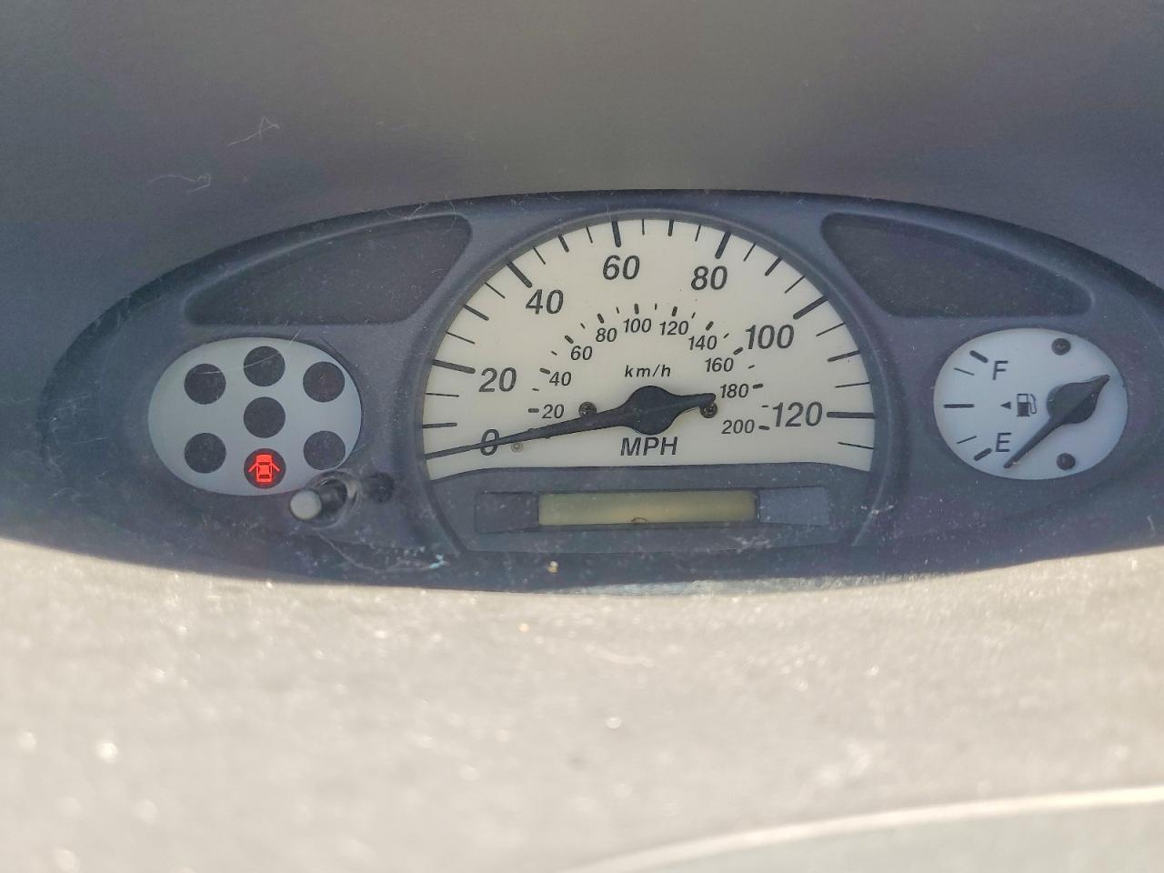 2000 Toyota Echo Base Silver vin: JTDAT1232Y0081653