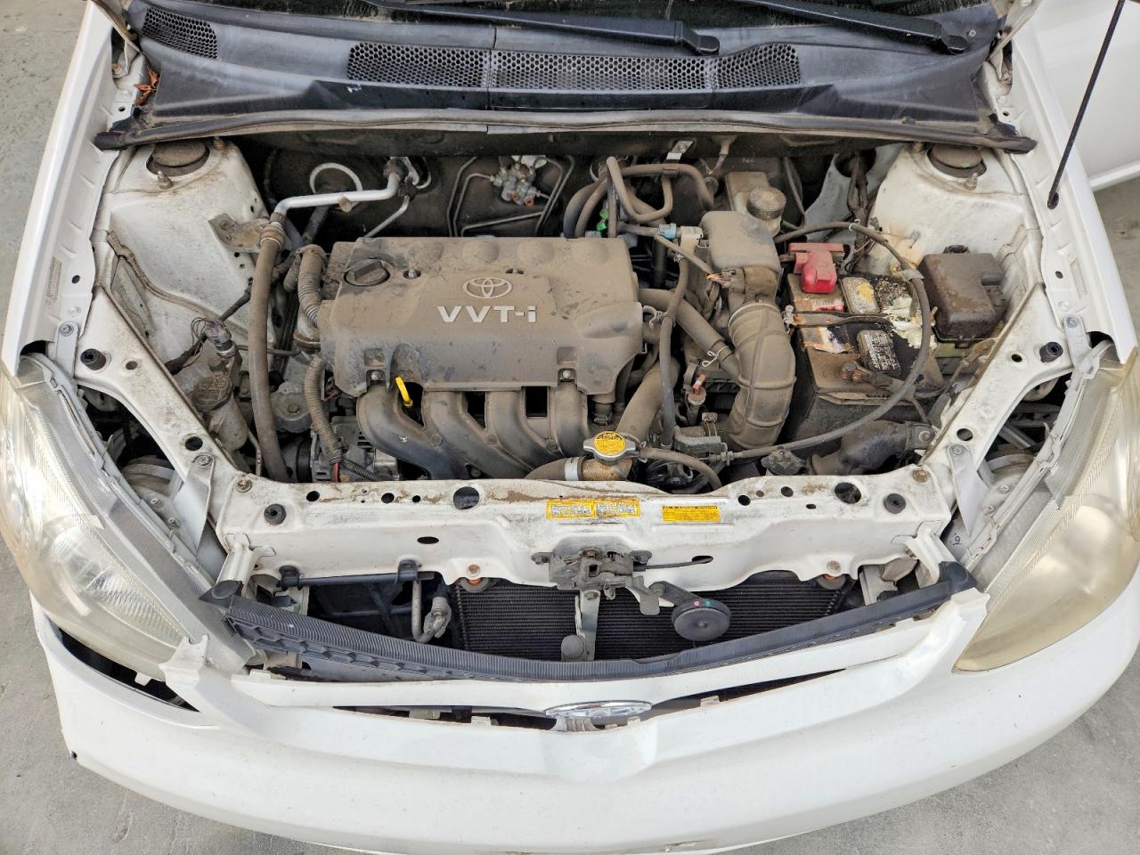 2003 Toyota Echo Base Белый vin: JTDAT123430272791