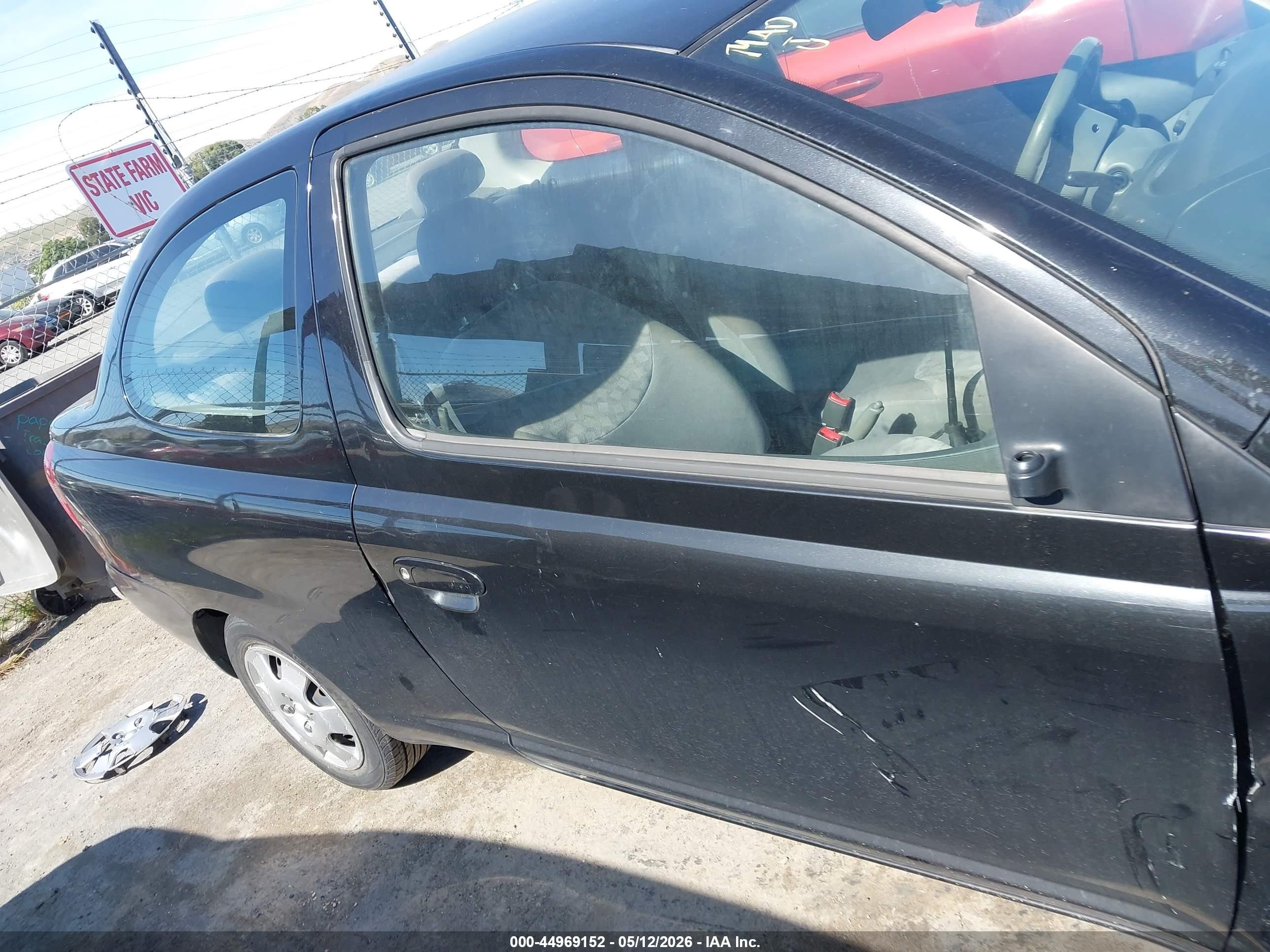 2001 Toyota Echo   Black vin: JTDAT123510135775