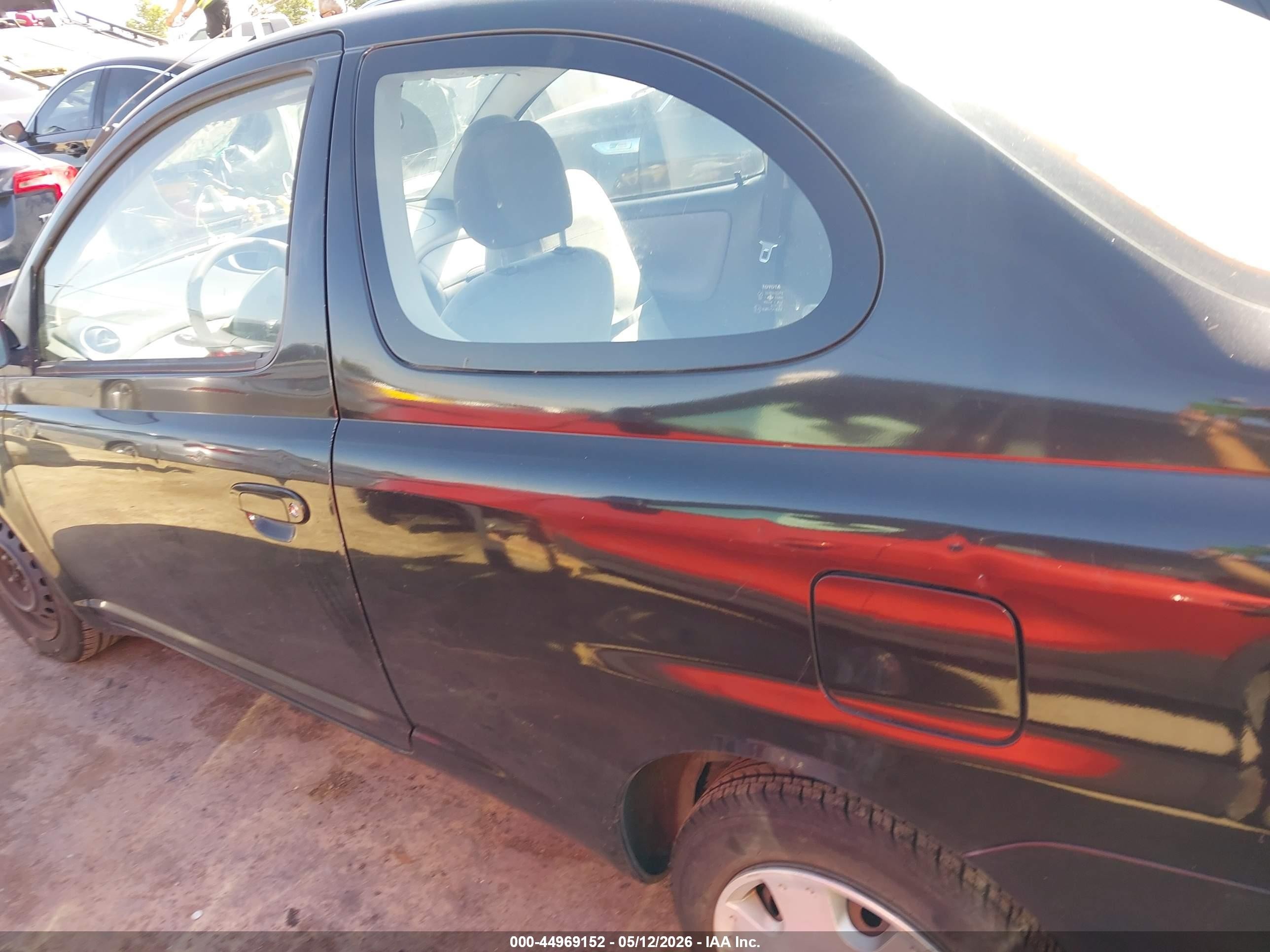 2001 Toyota Echo   Black vin: JTDAT123510135775