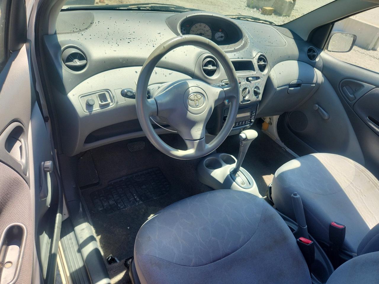 2003 Toyota Echo Base Белый vin: JTDAT123530278471