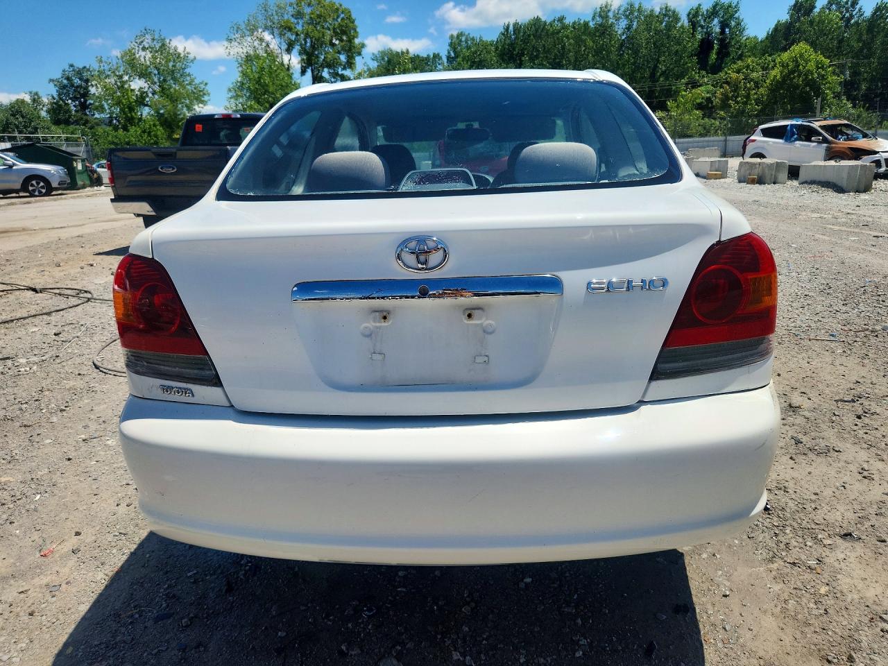 2003 Toyota Echo Base Белый vin: JTDAT123530278471