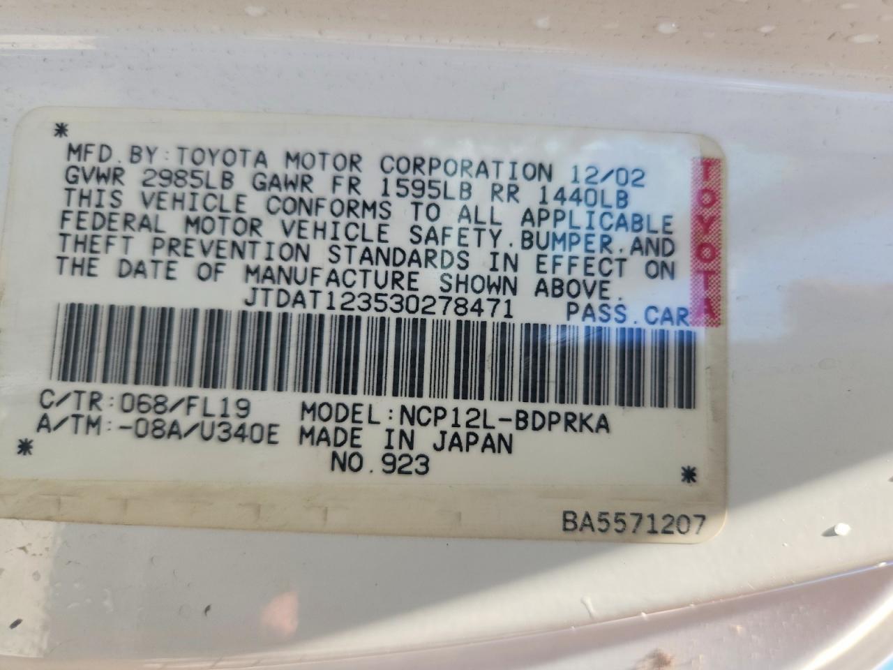 2003 Toyota Echo Base Белый vin: JTDAT123530278471