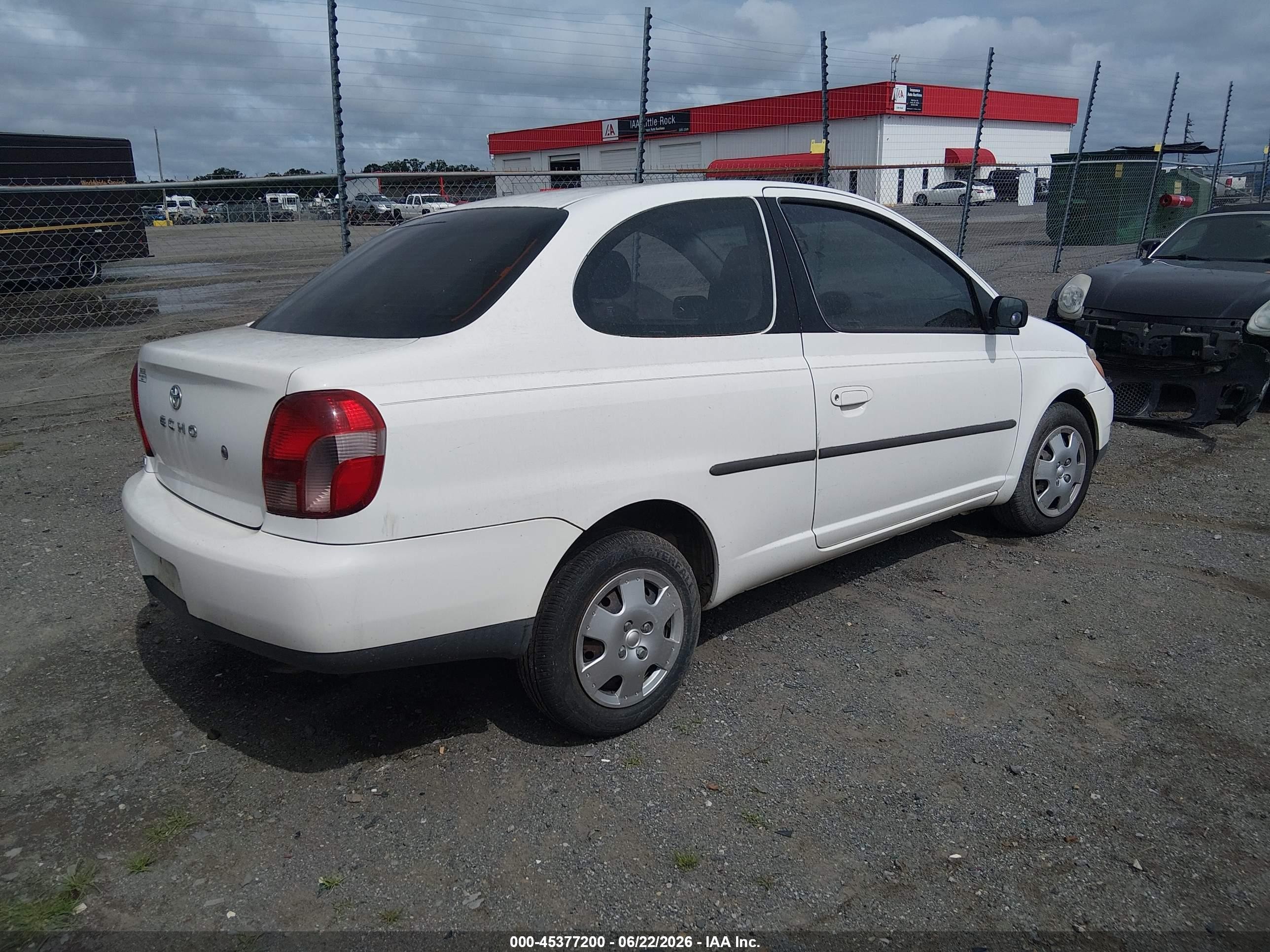 2002 Toyota Echo   White vin: JTDAT123620210856