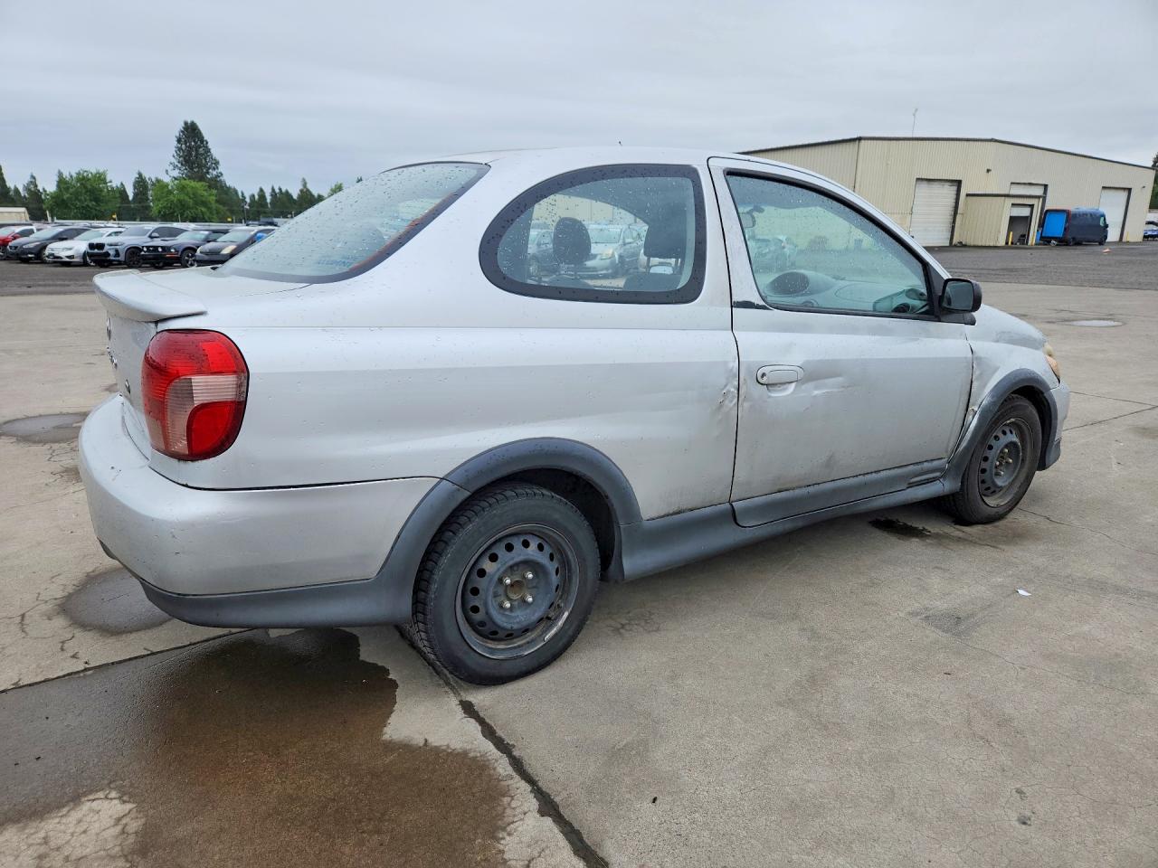 2000 Toyota Echo Base Silver vin: JTDAT1237Y0090283