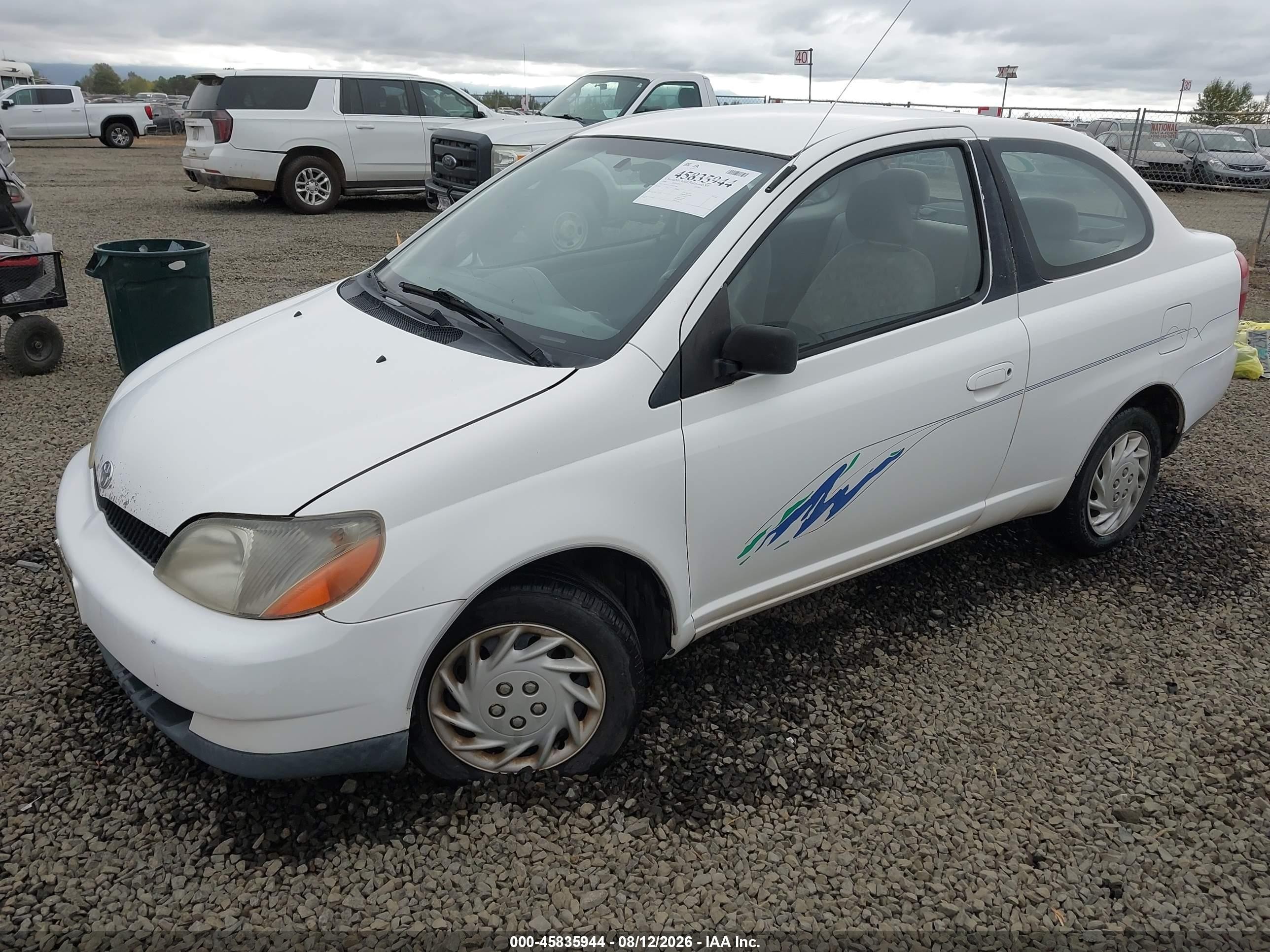 2000 Toyota Echo   White vin: JTDAT1237Y5003288