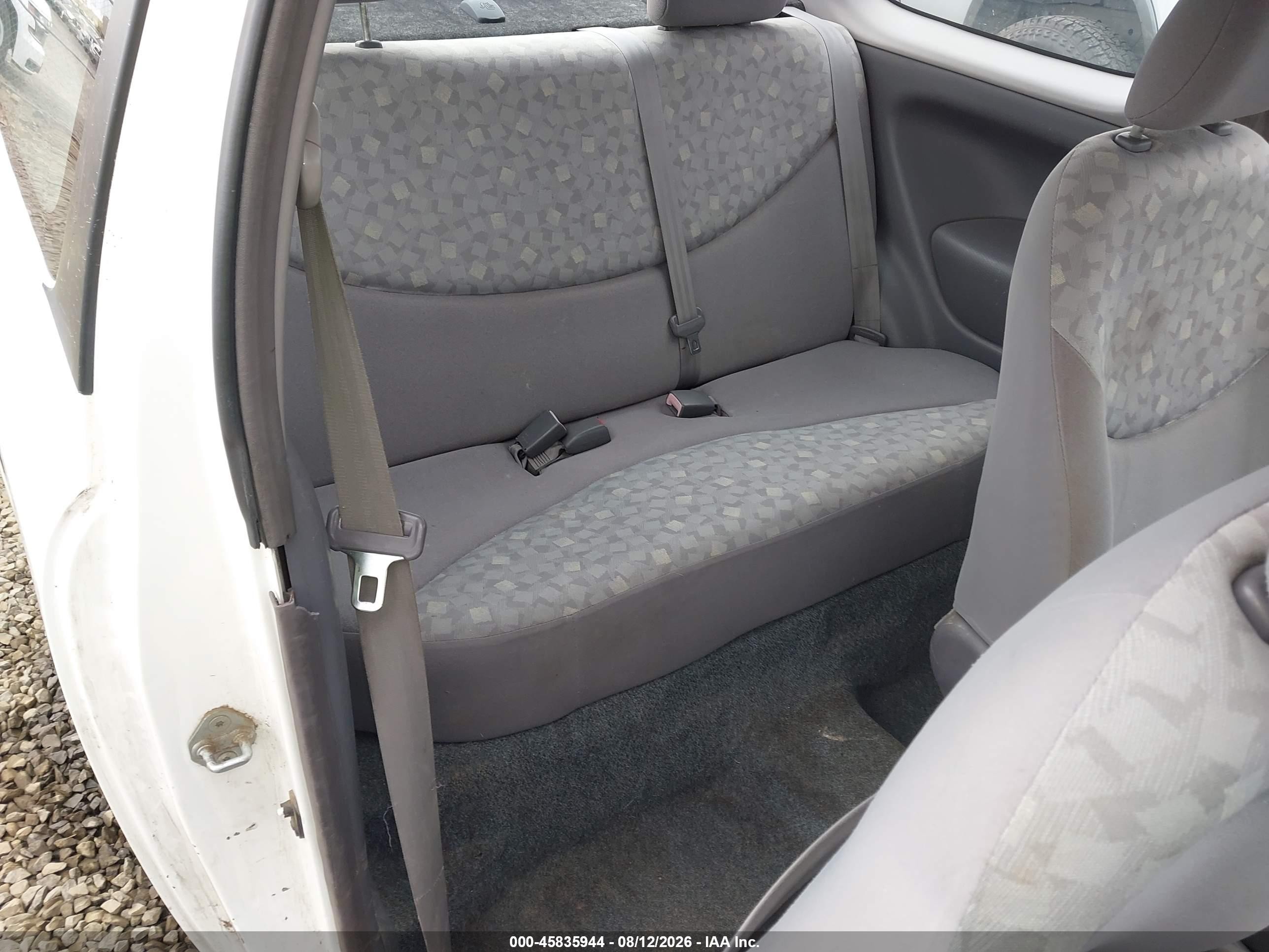 2000 Toyota Echo   White vin: JTDAT1237Y5003288