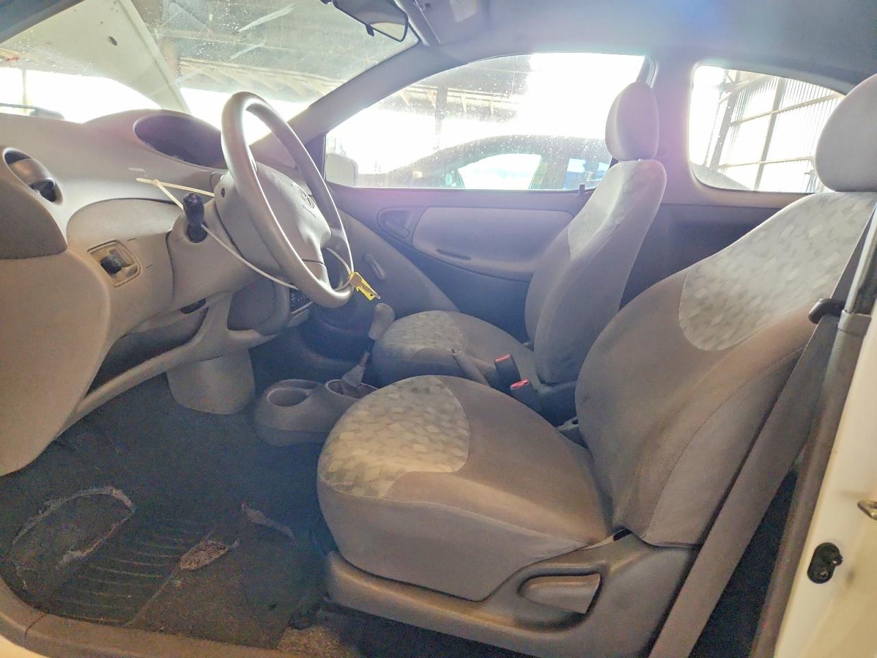 2000 Toyota Echo White vin: JTDAT123XY0039991