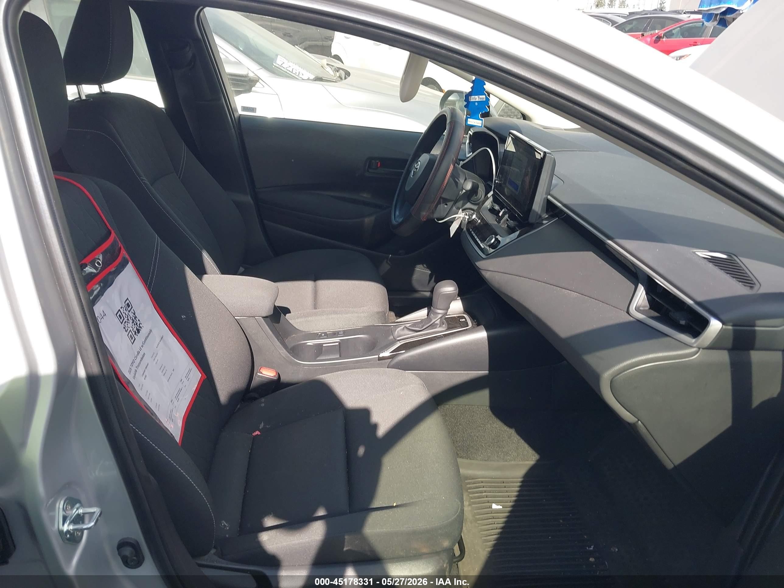 2026 Toyota Corolla Le Silver vin: JTDB4MEE1T3034587