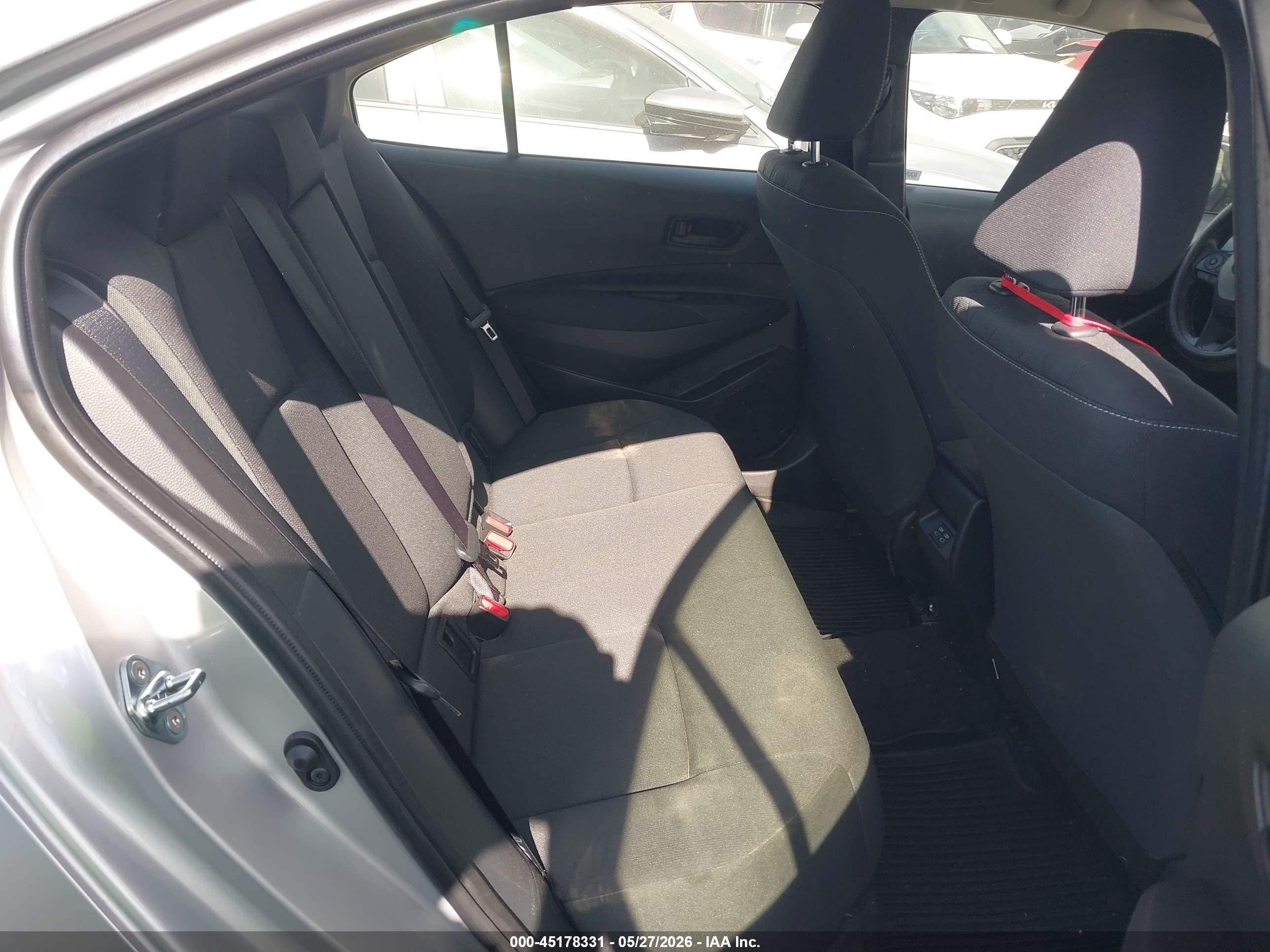 2026 Toyota Corolla Le Silver vin: JTDB4MEE1T3034587
