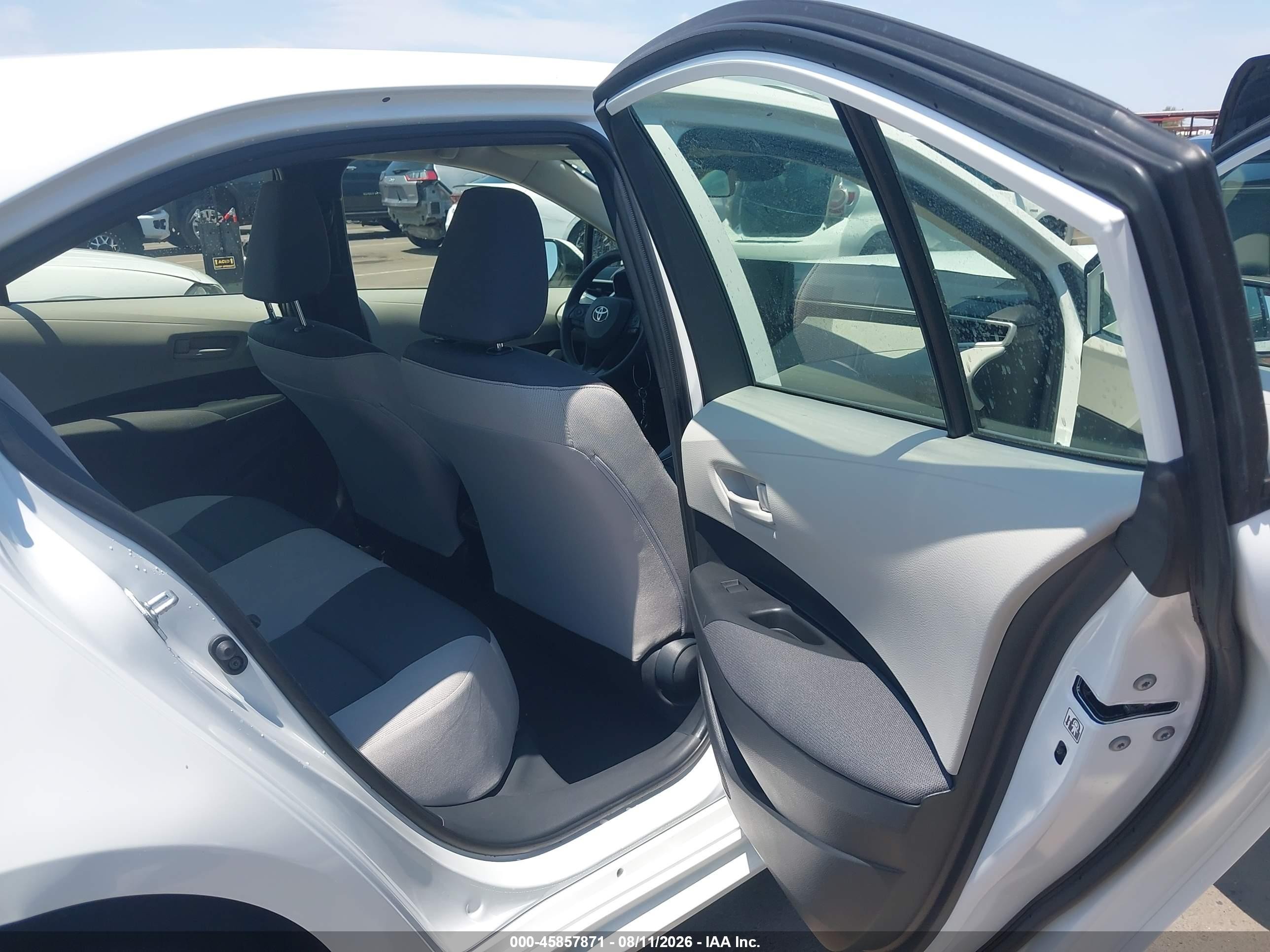 2026 Toyota Corolla Le Белый vin: JTDB4MEE1T3043810