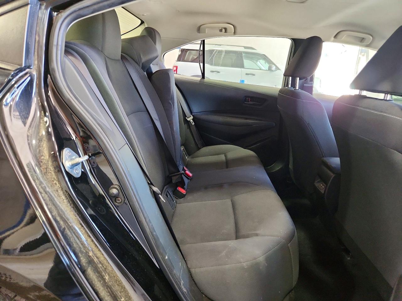 2024 Toyota Corolla Le Black vin: JTDB4MEE4R3016643
