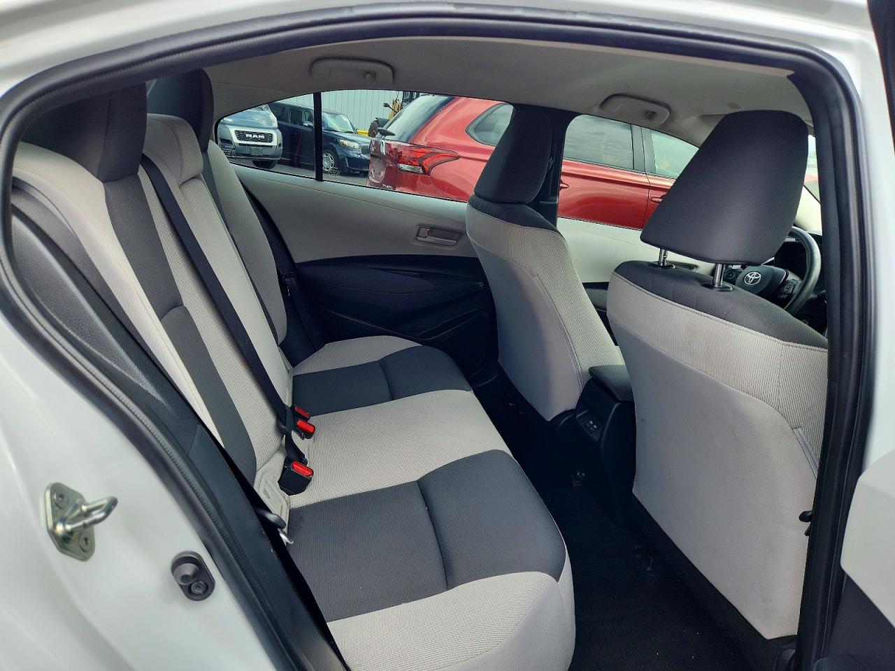 2024 Toyota Corolla Le White vin: JTDB4MEE5RJ014959
