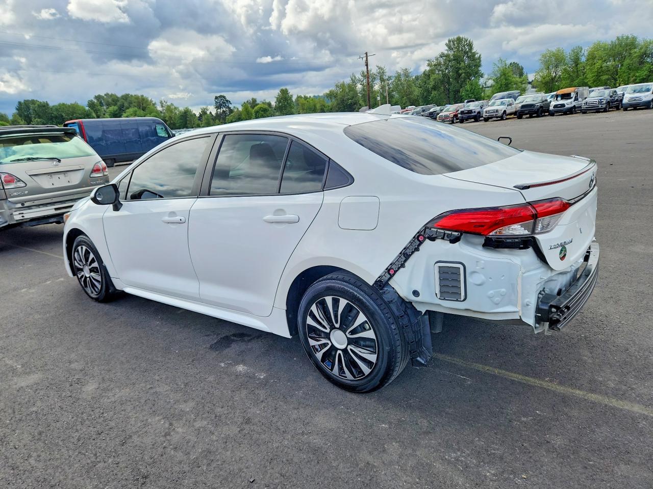 2024 Toyota Corolla Le White vin: JTDB4MEE5RJ014959