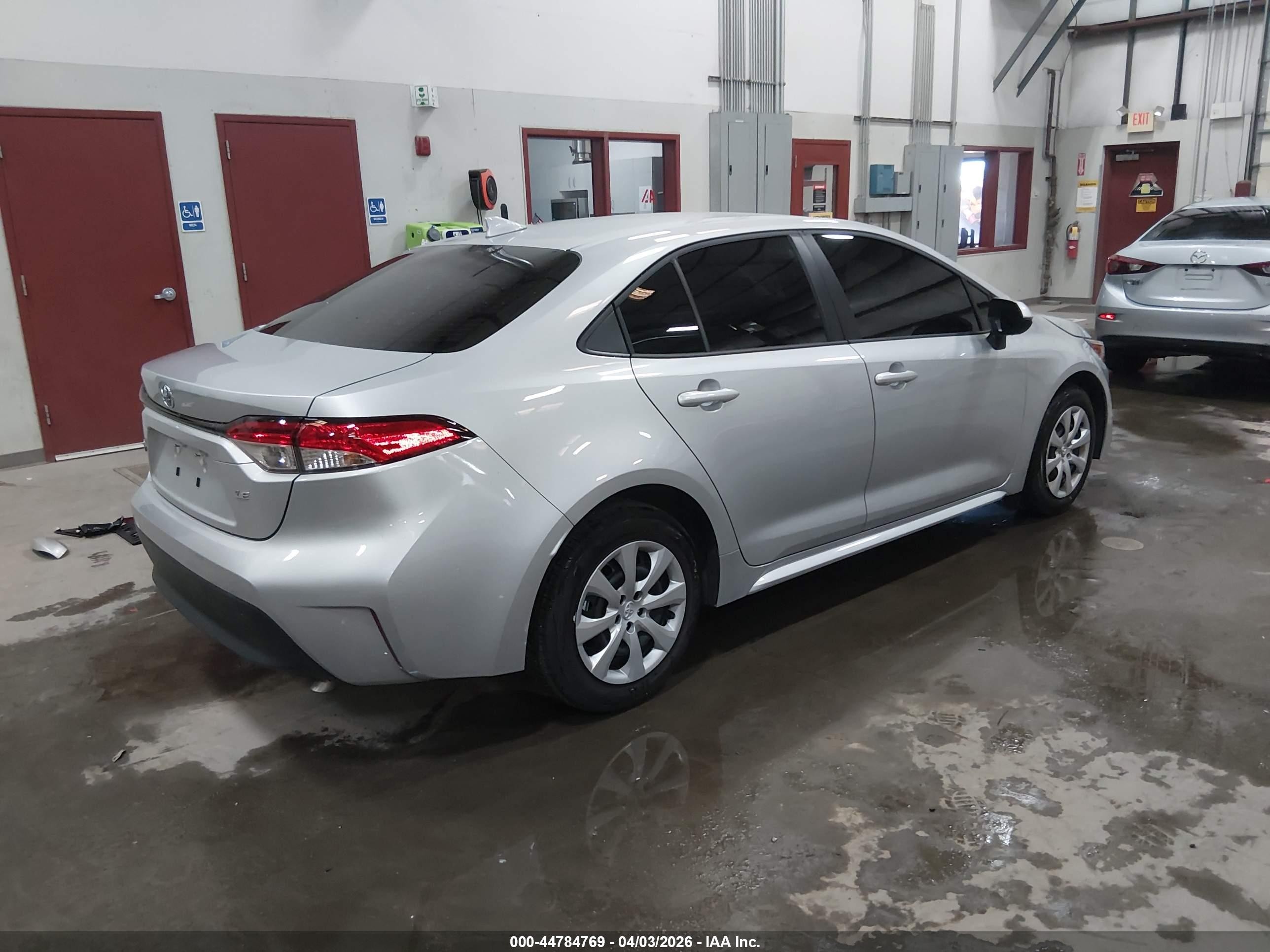 2026 Toyota Corolla Le Silver vin: JTDB4MEE5T3037430