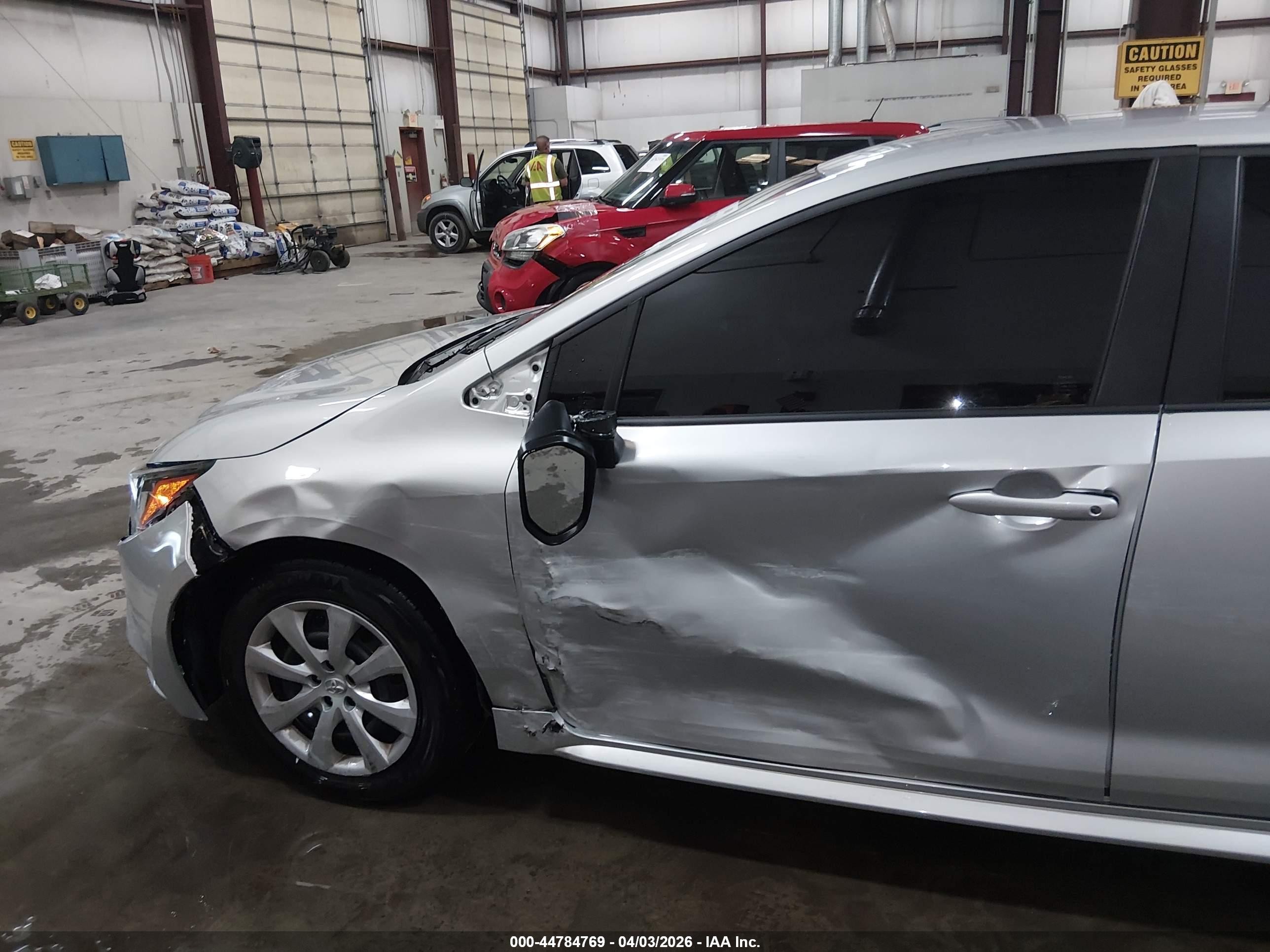 2026 Toyota Corolla Le Silver vin: JTDB4MEE5T3037430
