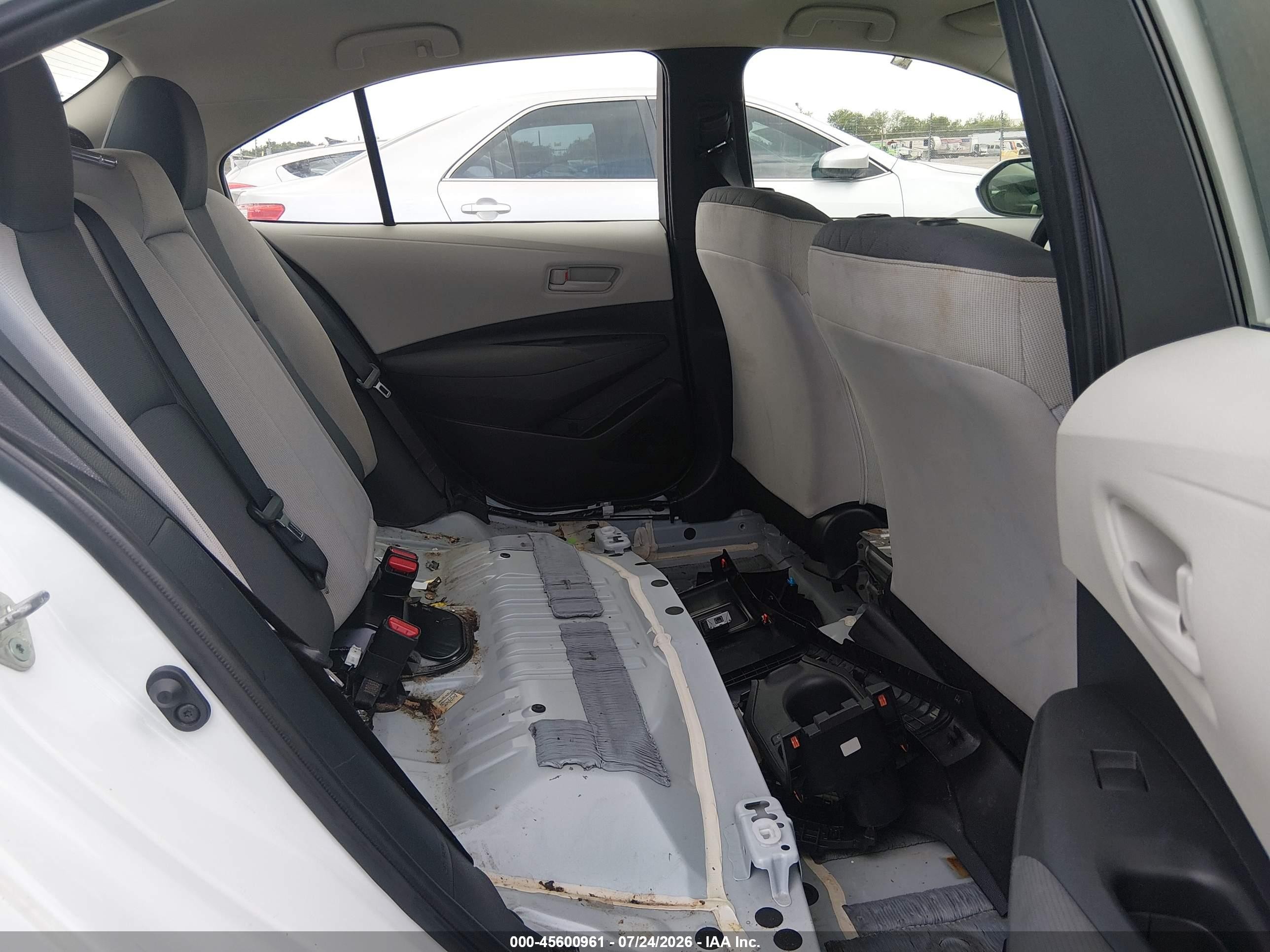 2023 Toyota Corolla Le White vin: JTDB4MEE9PJ004688