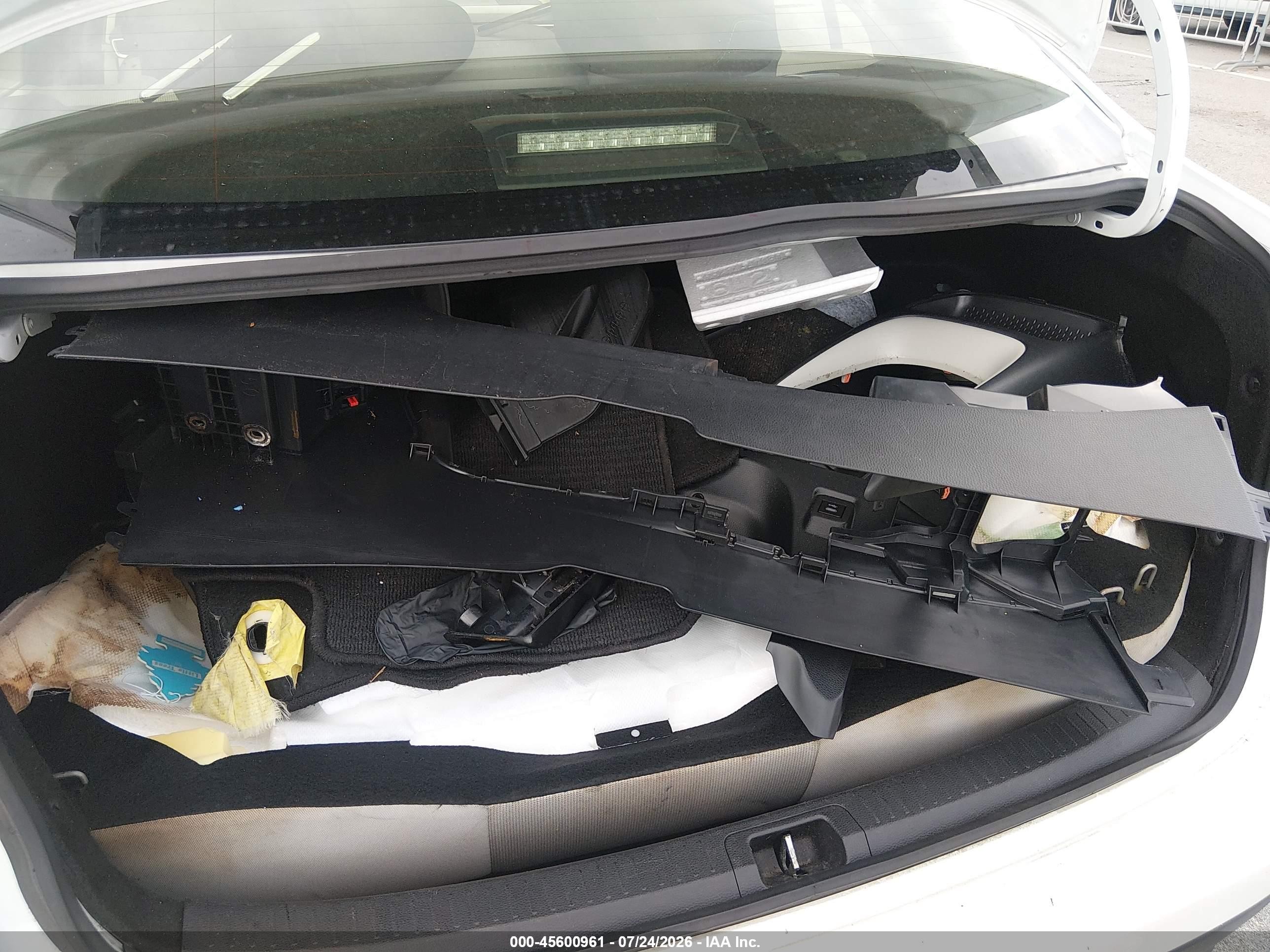 2023 Toyota Corolla Le White vin: JTDB4MEE9PJ004688