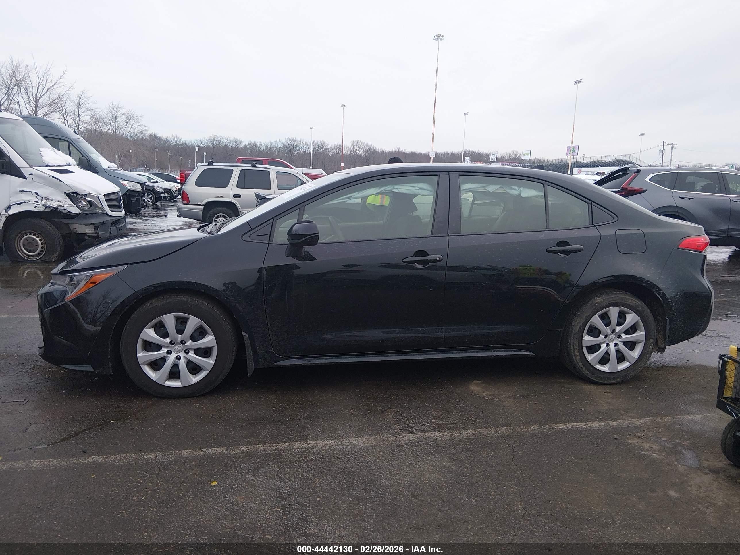 2023 Toyota Corolla Le Black vin: JTDB4MEEXPJ008314