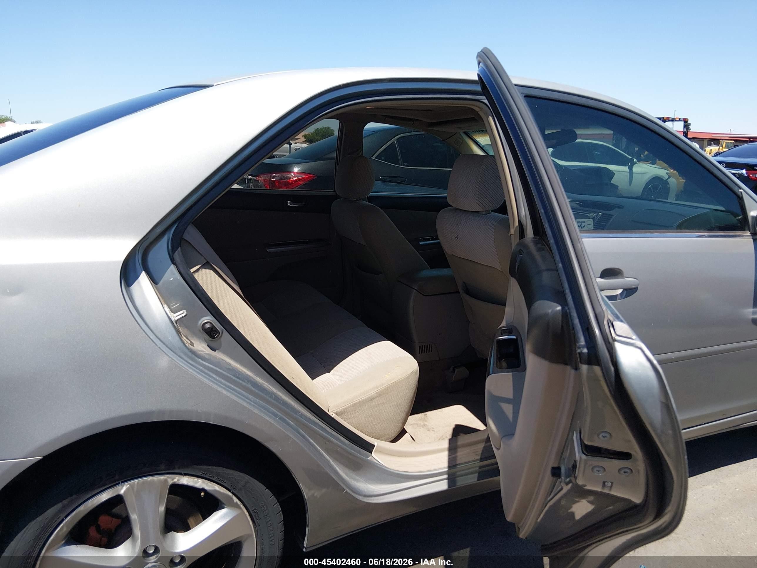 2005 Toyota Camry Se V6 Silver vin: JTDBA30K450025306