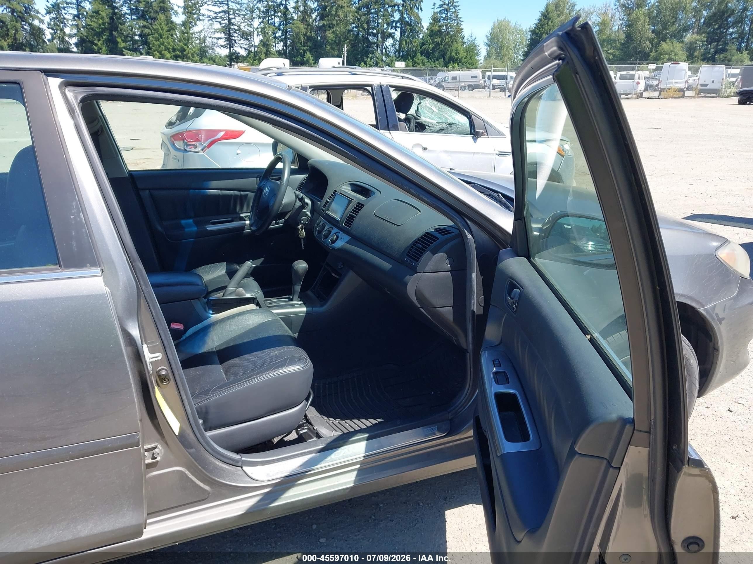 2005 Toyota Camry Se V6 Gray vin: JTDBA30K850024515