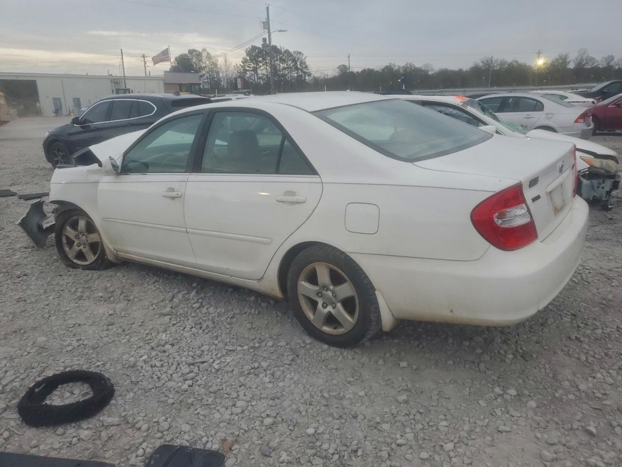 2004 Toyota Camry Se White vin: JTDBA32K440015077