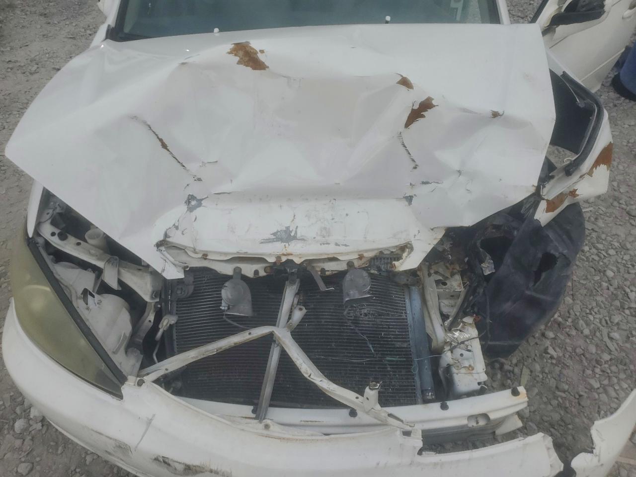 2004 Toyota Camry Se White vin: JTDBA32K440015077